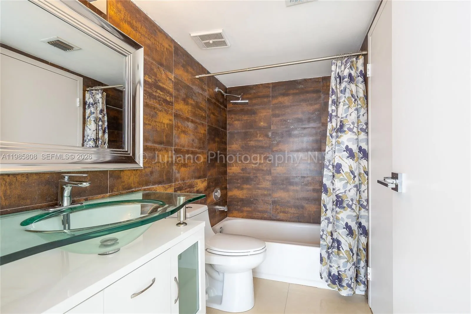 7601 E Treasure Dr 607, North Bay Village, Florida, North Bay Village, Florida 33141, 2 Bedrooms Bedrooms, ,2 BathroomsBathrooms,Residential Lease,For Rent,7601 E Treasure Dr 607, North Bay Village, Florida,A11985808