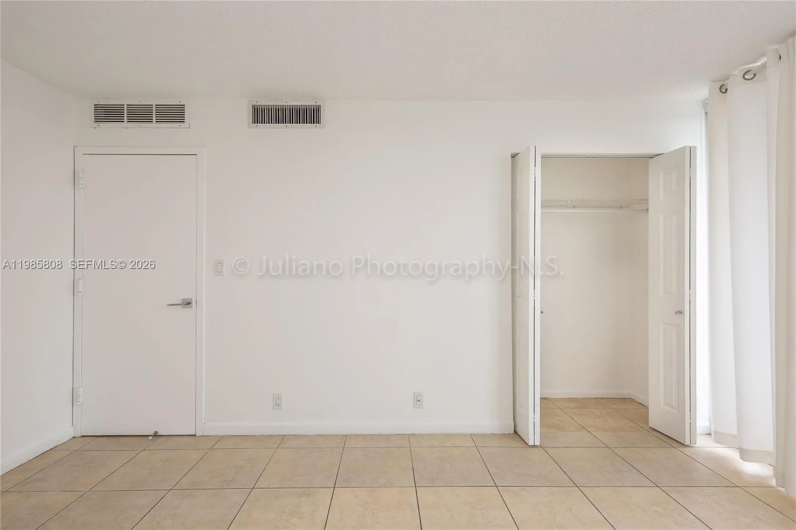 7601 E Treasure Dr 607, North Bay Village, Florida, North Bay Village, Florida 33141, 2 Bedrooms Bedrooms, ,2 BathroomsBathrooms,Residential Lease,For Rent,7601 E Treasure Dr 607, North Bay Village, Florida,A11985808