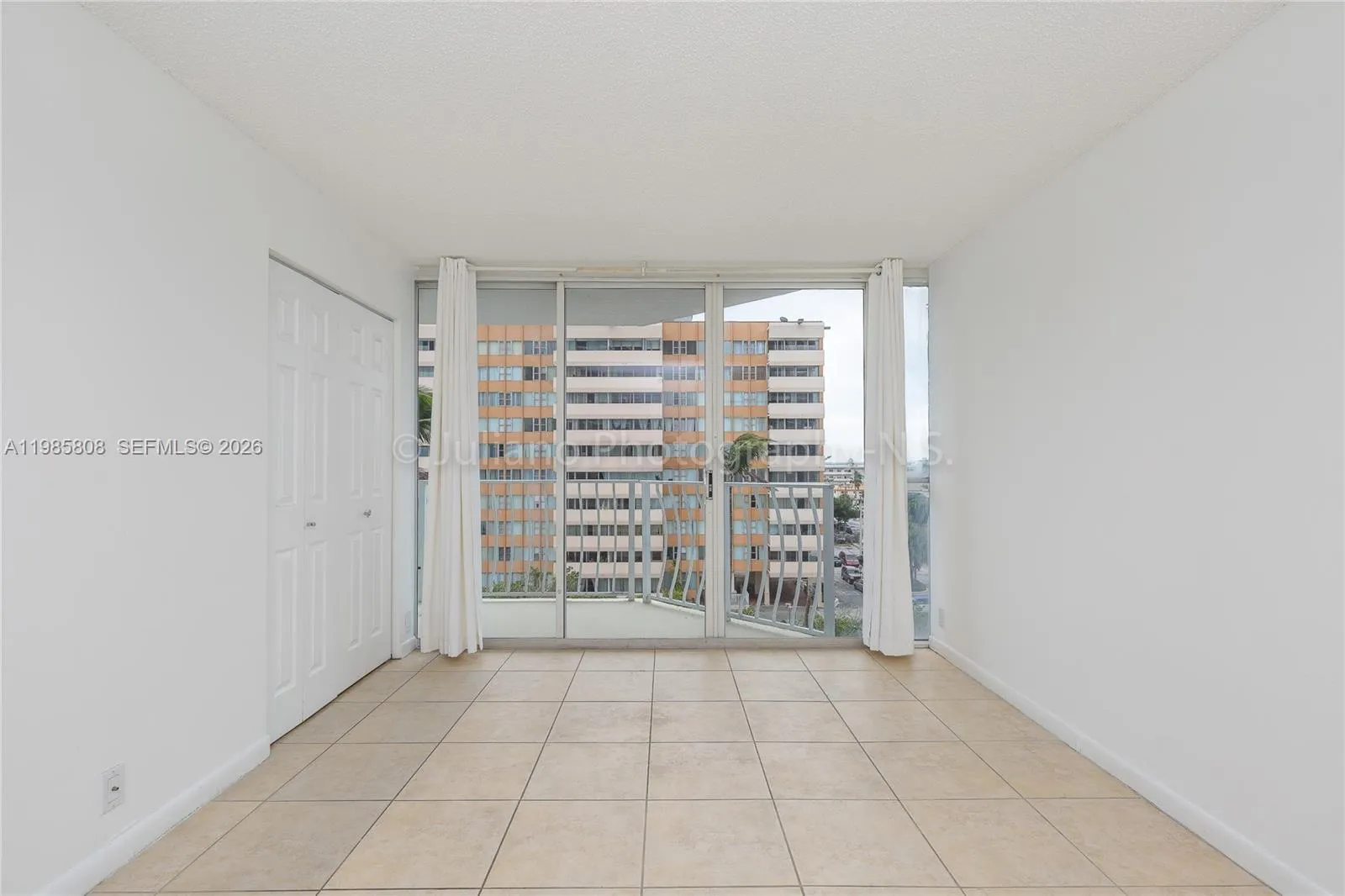 7601 E Treasure Dr 607, North Bay Village, Florida, North Bay Village, Florida 33141, 2 Bedrooms Bedrooms, ,2 BathroomsBathrooms,Residential Lease,For Rent,7601 E Treasure Dr 607, North Bay Village, Florida,A11985808