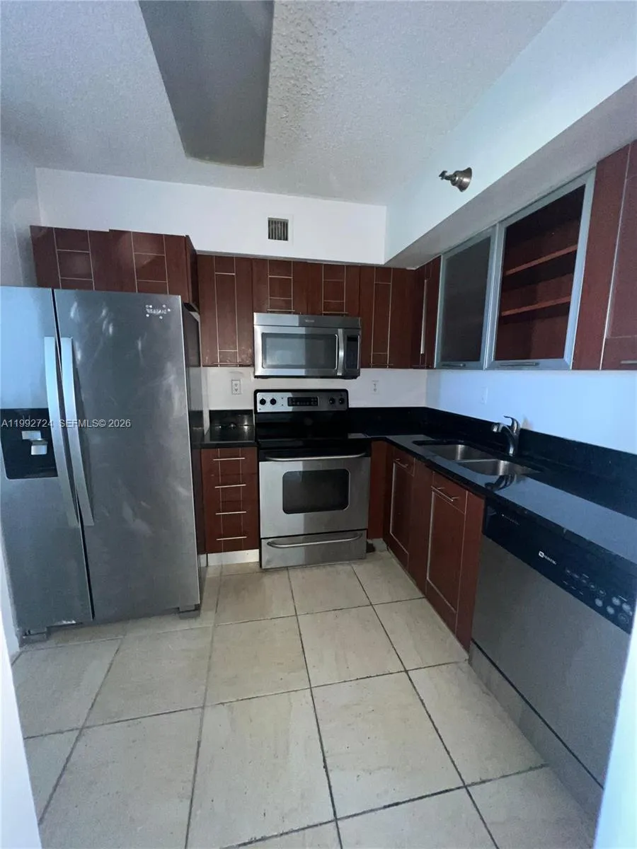 3300 Ne 191st St 909, Aventura, Florida 33180, Aventura, Florida 33180, 2 Bedrooms Bedrooms, ,2 BathroomsBathrooms,Residential Lease,For Rent,3300 Ne 191st St 909, Aventura, Florida 33180,A11992724
