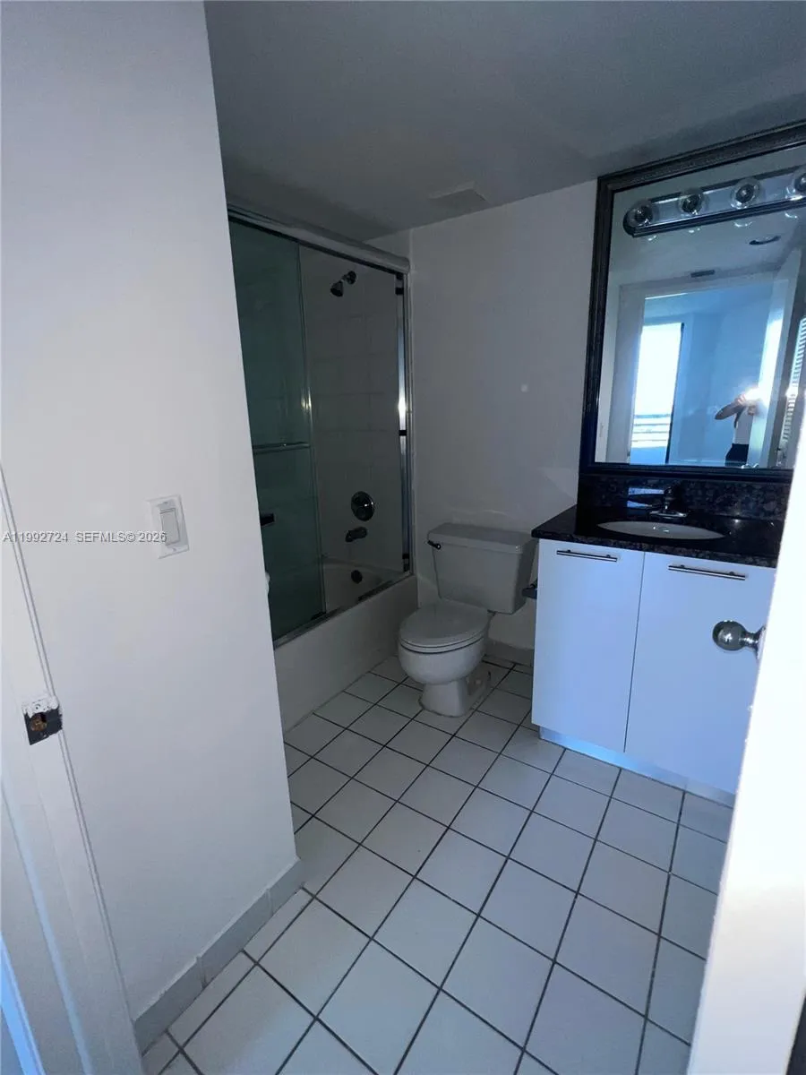 3300 Ne 191st St 909, Aventura, Florida 33180, Aventura, Florida 33180, 2 Bedrooms Bedrooms, ,2 BathroomsBathrooms,Residential Lease,For Rent,3300 Ne 191st St 909, Aventura, Florida 33180,A11992724
