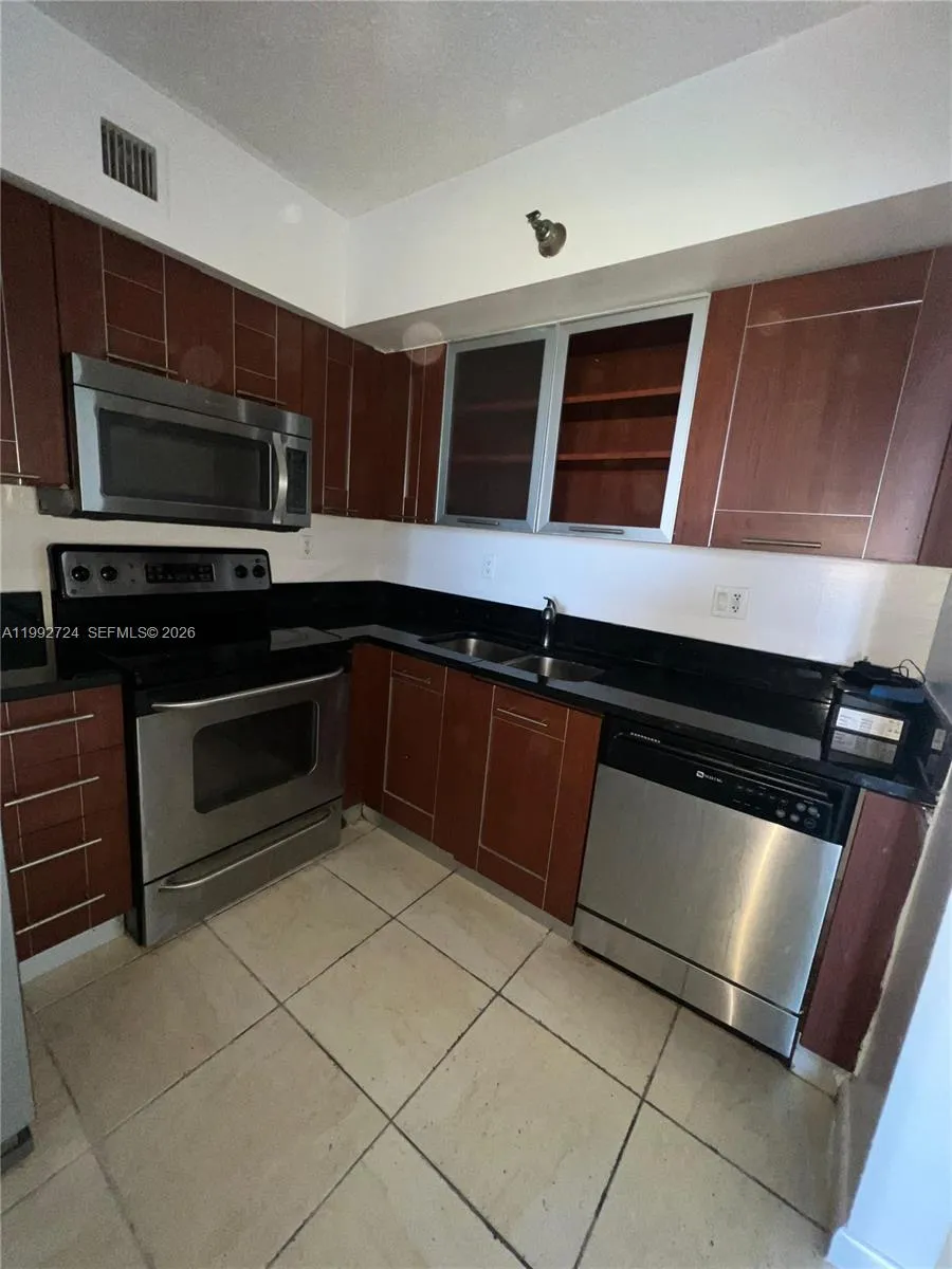 3300 Ne 191st St 909, Aventura, Florida 33180, Aventura, Florida 33180, 2 Bedrooms Bedrooms, ,2 BathroomsBathrooms,Residential Lease,For Rent,3300 Ne 191st St 909, Aventura, Florida 33180,A11992724