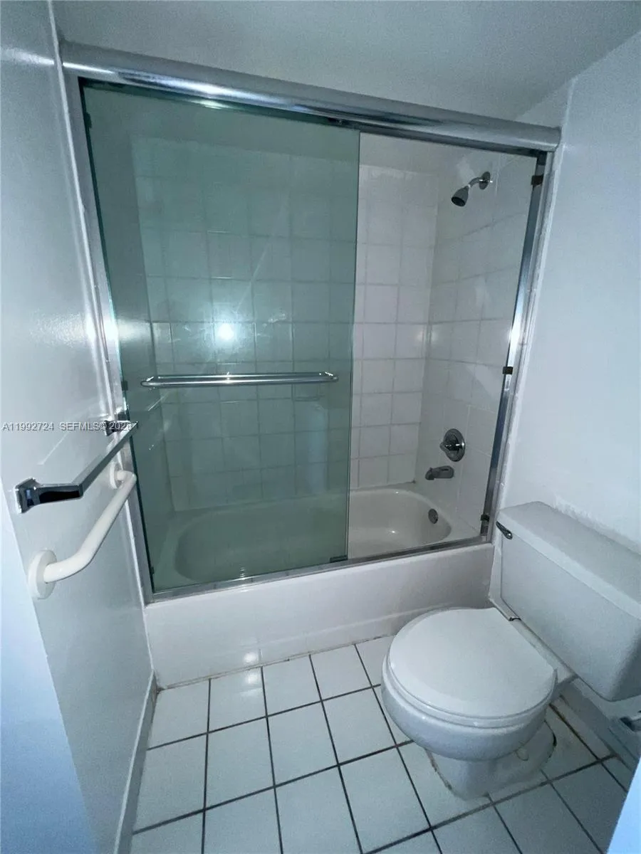 3300 Ne 191st St 909, Aventura, Florida 33180, Aventura, Florida 33180, 2 Bedrooms Bedrooms, ,2 BathroomsBathrooms,Residential Lease,For Rent,3300 Ne 191st St 909, Aventura, Florida 33180,A11992724