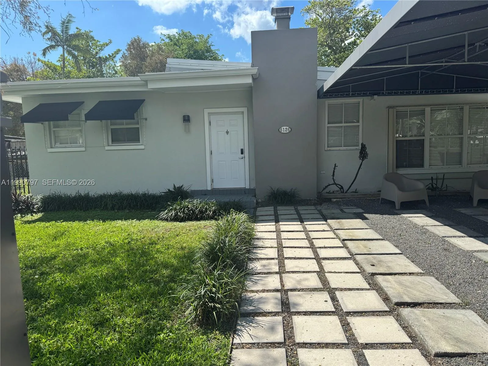 6126 Sw 61st St, South Miami, Florida 33143, South Miami, Florida 33143, 2 Bedrooms Bedrooms, ,1 BathroomBathrooms,Residential Lease,For Rent,6126 Sw 61st St, South Miami, Florida 33143,A11990797