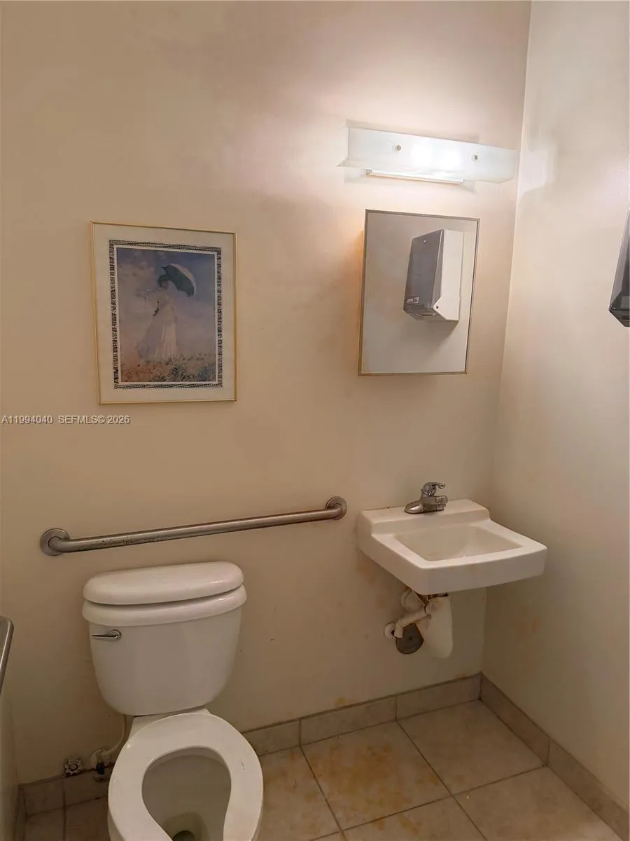 4700 W Prospect Rd 111, Fort Lauderdale, Florida 3, Fort Lauderdale, Florida 33309, ,Commercial Lease,For Rent,4700 W Prospect Rd 111, Fort Lauderdale, Florida 3,A11994040