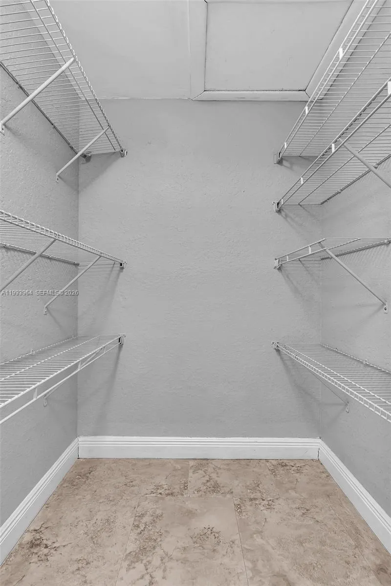 2881 N Oakland Forest Dr 212, Oakland Park, Florid, Oakland Park, Florida 33309, 2 Bedrooms Bedrooms, ,2 BathroomsBathrooms,Residential Lease,For Rent,2881 N Oakland Forest Dr 212, Oakland Park, Florid,A11993964