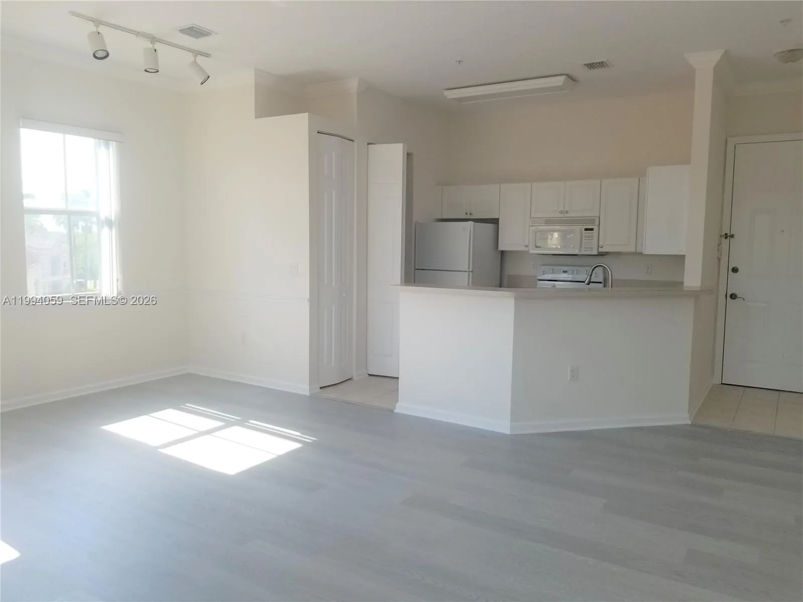 4506 Sw 160th Ave 1138, Miramar, Florida 33027, Miramar, Florida 33027, 1 Bedroom Bedrooms, ,1 BathroomBathrooms,Residential Lease,For Rent,4506 Sw 160th Ave 1138, Miramar, Florida 33027,A11994059