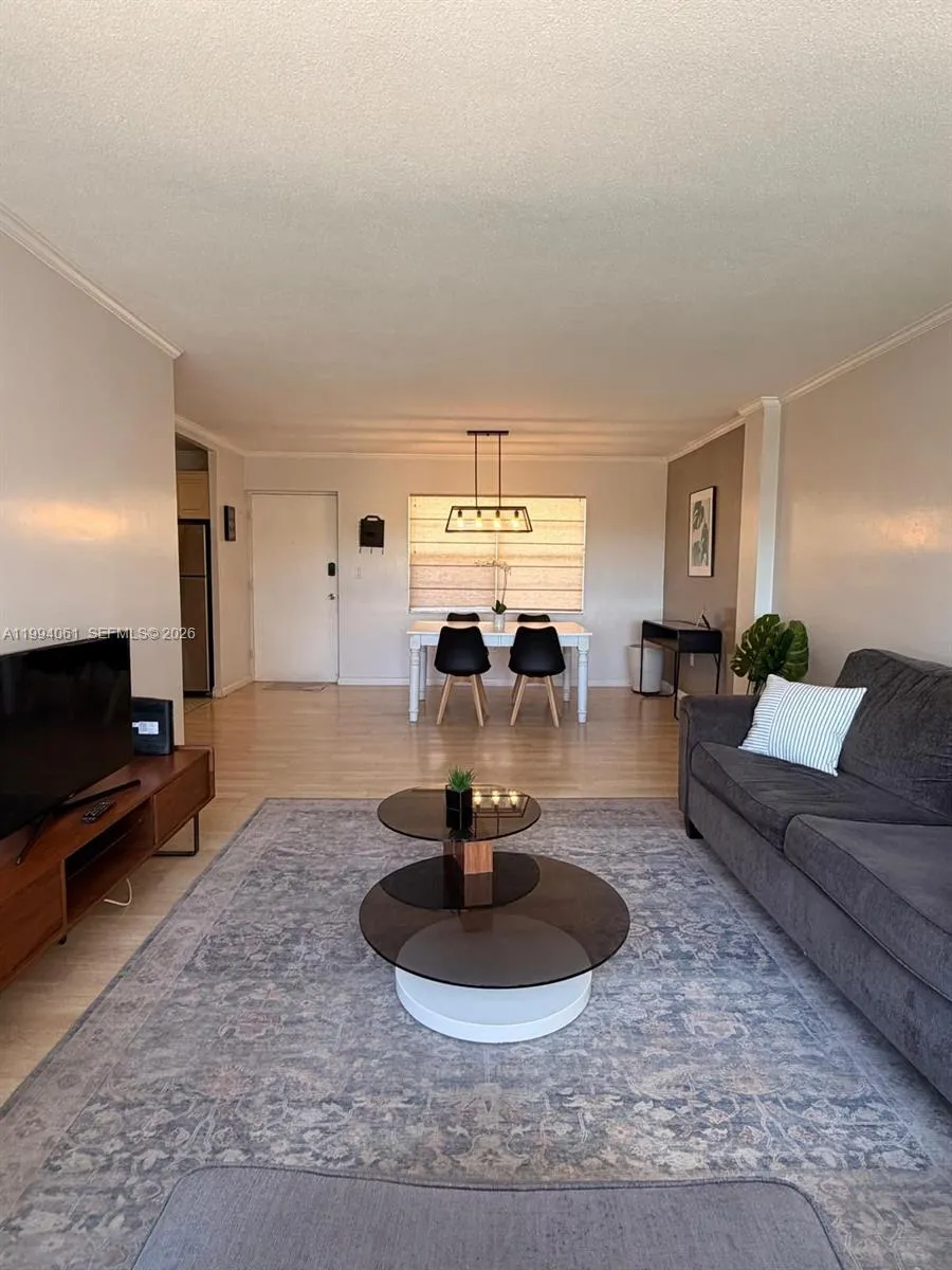 220 Kings Point Dr 509, Sunny Isles Beach, Florida, Sunny Isles Beach, Florida 33160, 2 Bedrooms Bedrooms, ,1 BathroomBathrooms,Residential Lease,For Rent,220 Kings Point Dr 509, Sunny Isles Beach, Florida,A11994061