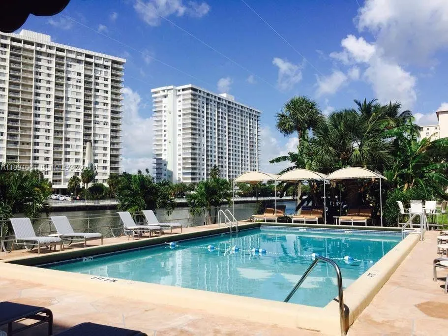 220 Kings Point Dr 509, Sunny Isles Beach, Florida, Sunny Isles Beach, Florida 33160, 2 Bedrooms Bedrooms, ,1 BathroomBathrooms,Residential Lease,For Rent,220 Kings Point Dr 509, Sunny Isles Beach, Florida,A11994061