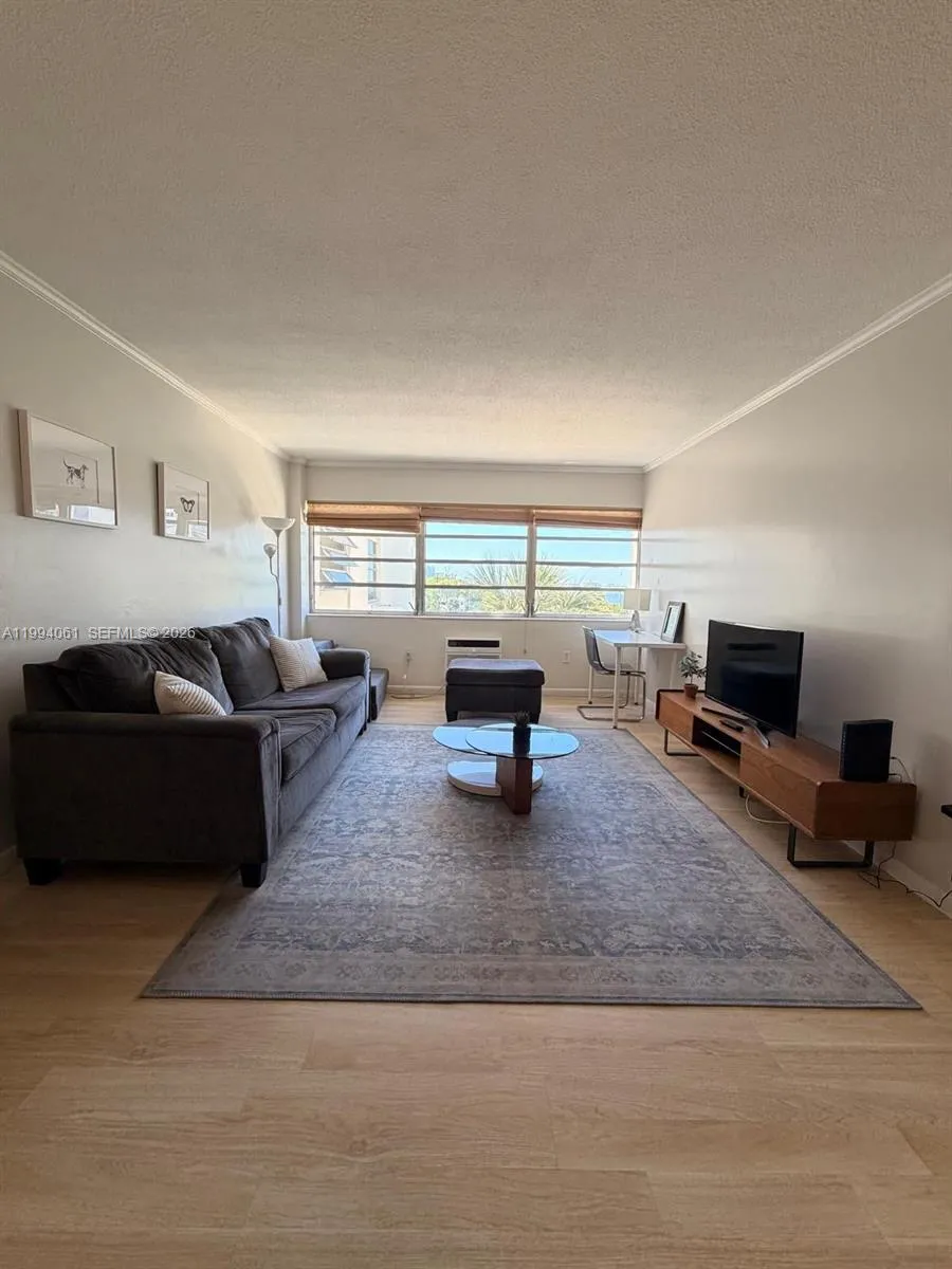 220 Kings Point Dr 509, Sunny Isles Beach, Florida, Sunny Isles Beach, Florida 33160, 2 Bedrooms Bedrooms, ,1 BathroomBathrooms,Residential Lease,For Rent,220 Kings Point Dr 509, Sunny Isles Beach, Florida,A11994061