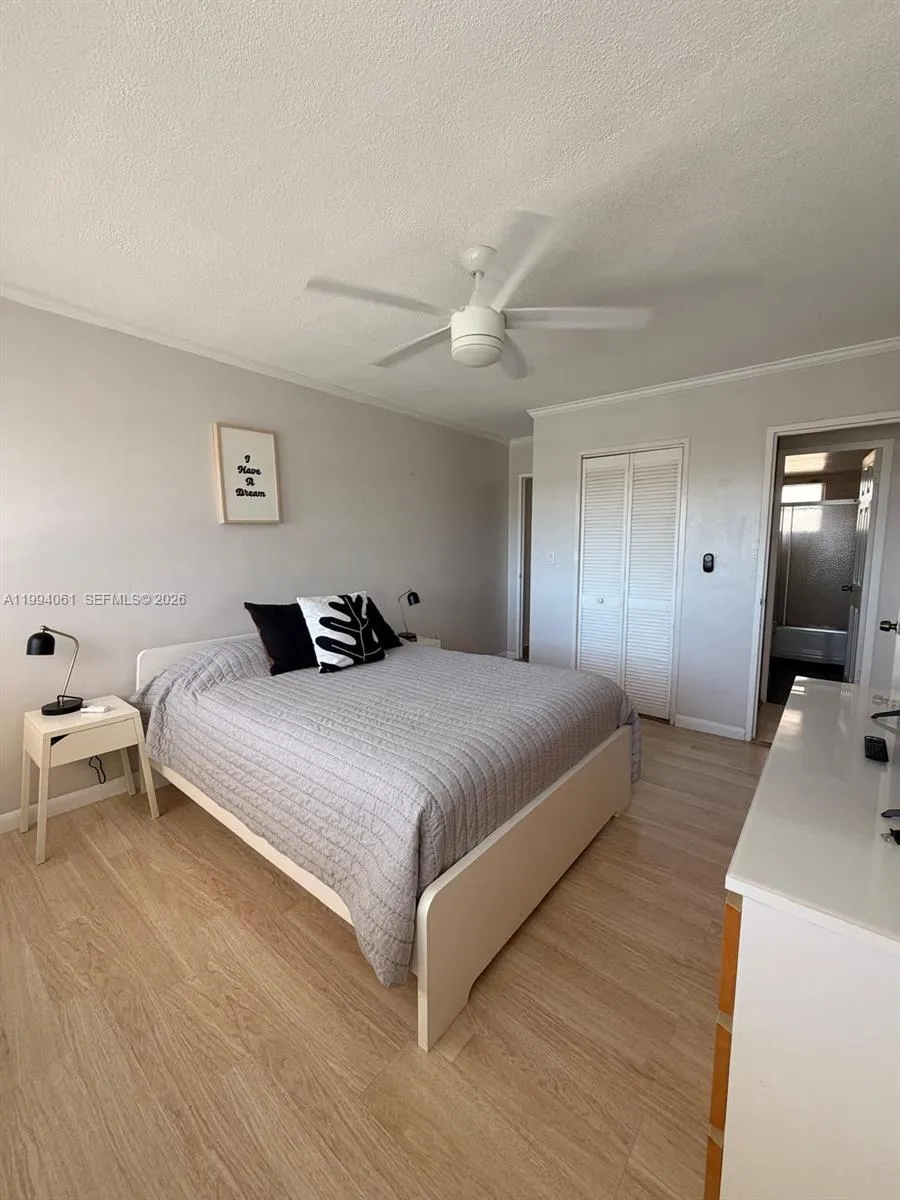 220 Kings Point Dr 509, Sunny Isles Beach, Florida, Sunny Isles Beach, Florida 33160, 2 Bedrooms Bedrooms, ,1 BathroomBathrooms,Residential Lease,For Rent,220 Kings Point Dr 509, Sunny Isles Beach, Florida,A11994061