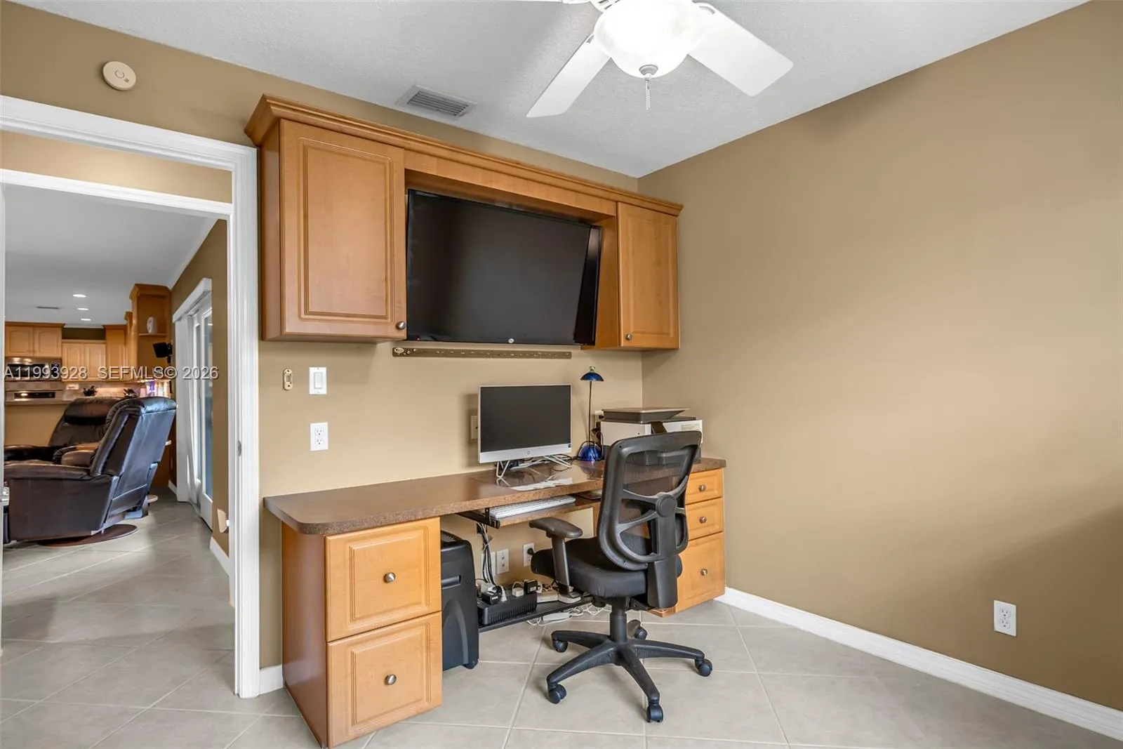 BEDROOM WITH CLOSET AND BUILT IN DESK