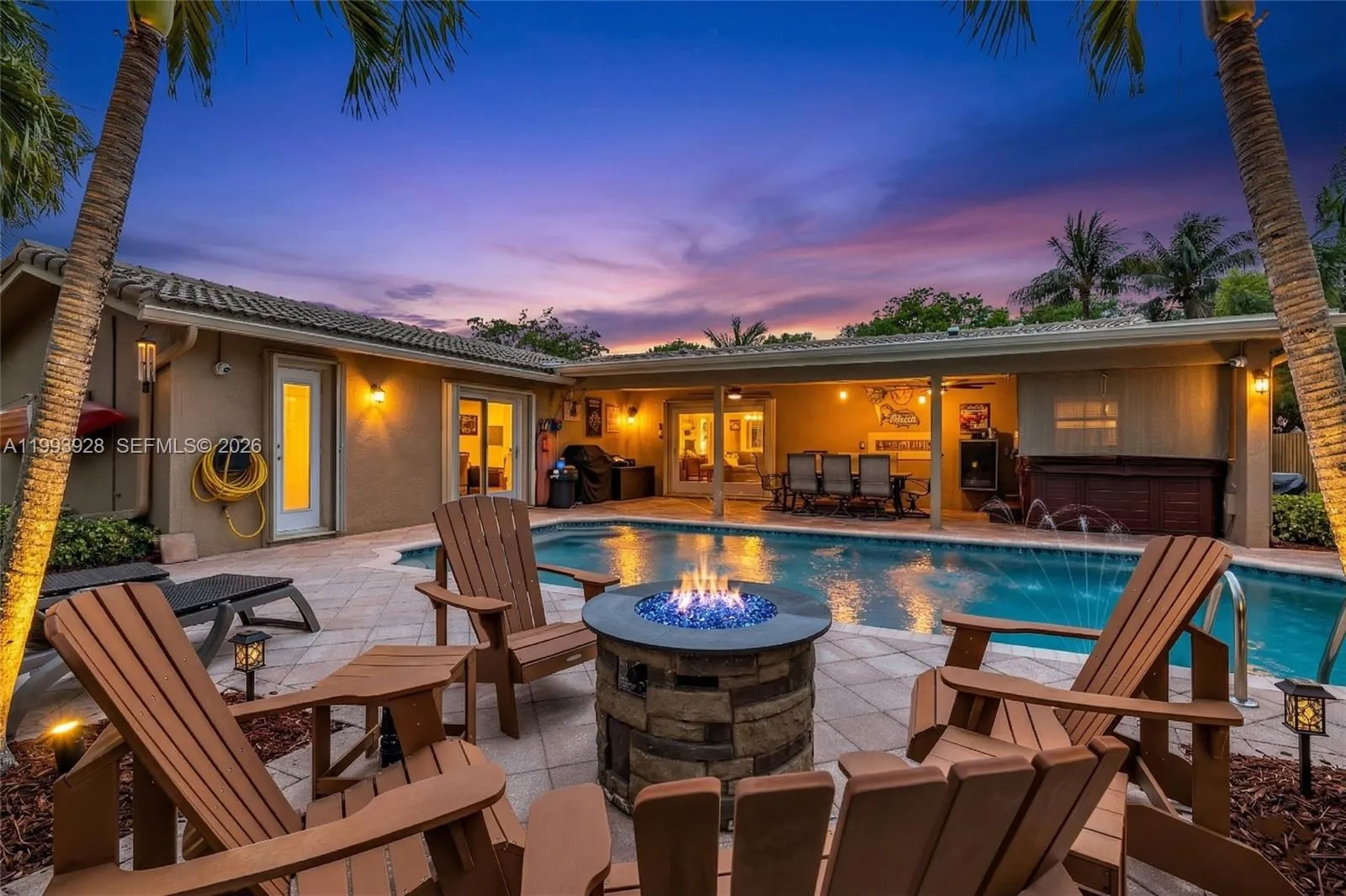 BUILT IN FIREPIT, PERFECT FOR SMORES!