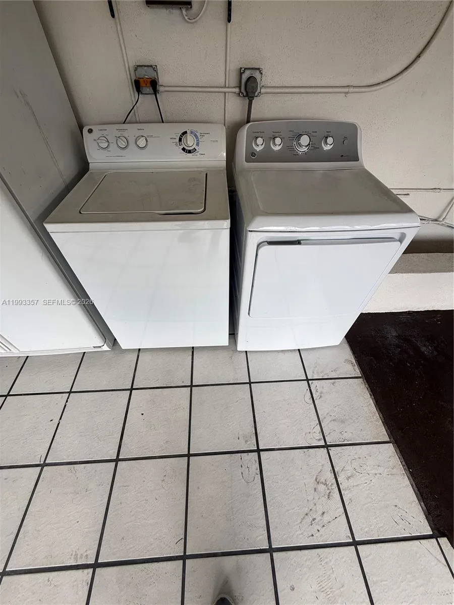 1050 W 37th, Hialeah, Florida 33012, Hialeah, Florida 33012, 3 Bedrooms Bedrooms, ,1 BathroomBathrooms,Residential Lease,For Rent,1050 W 37th, Hialeah, Florida 33012,A11993357