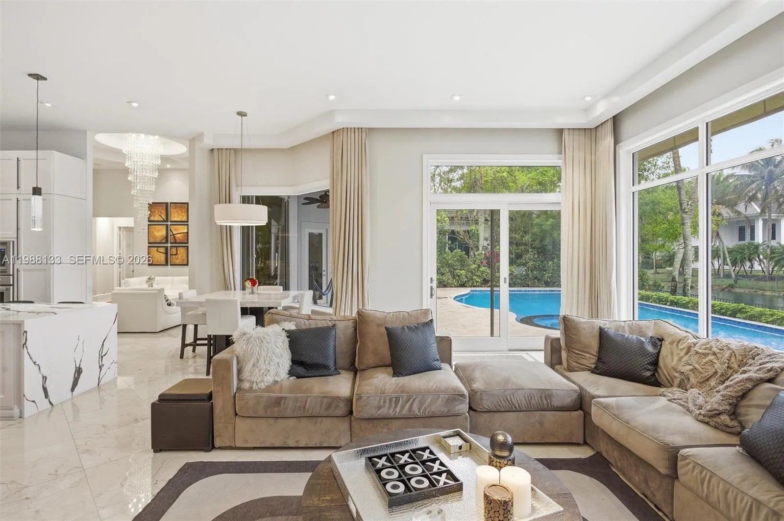 Family living with views of pool