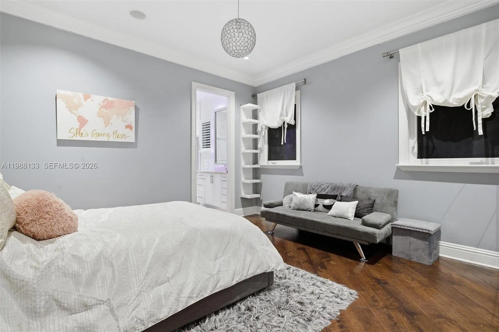 Bedroom #3 upstairs with ensuite bathroom/tub