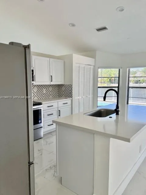 10601 Nw 18th Ct 10601, Plantation, Florida 33322, Plantation, Florida 33322, 4 Bedrooms Bedrooms, ,2 BathroomsBathrooms,Residential Lease,For Rent,10601 Nw 18th Ct 10601, Plantation, Florida 33322,A11988713