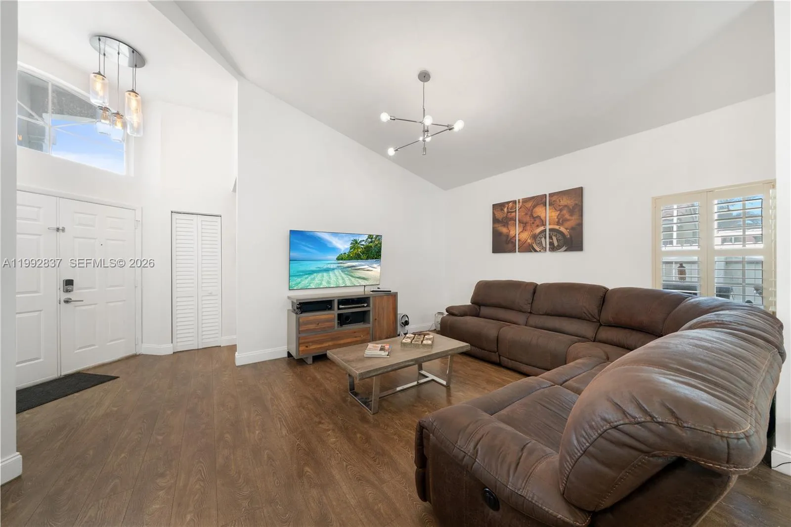 366 Bedford Ave, Weston, Florida 33326, Weston, Florida 33326, 3 Bedrooms Bedrooms, ,2 BathroomsBathrooms,Residential Lease,For Rent,366 Bedford Ave, Weston, Florida 33326,A11992837