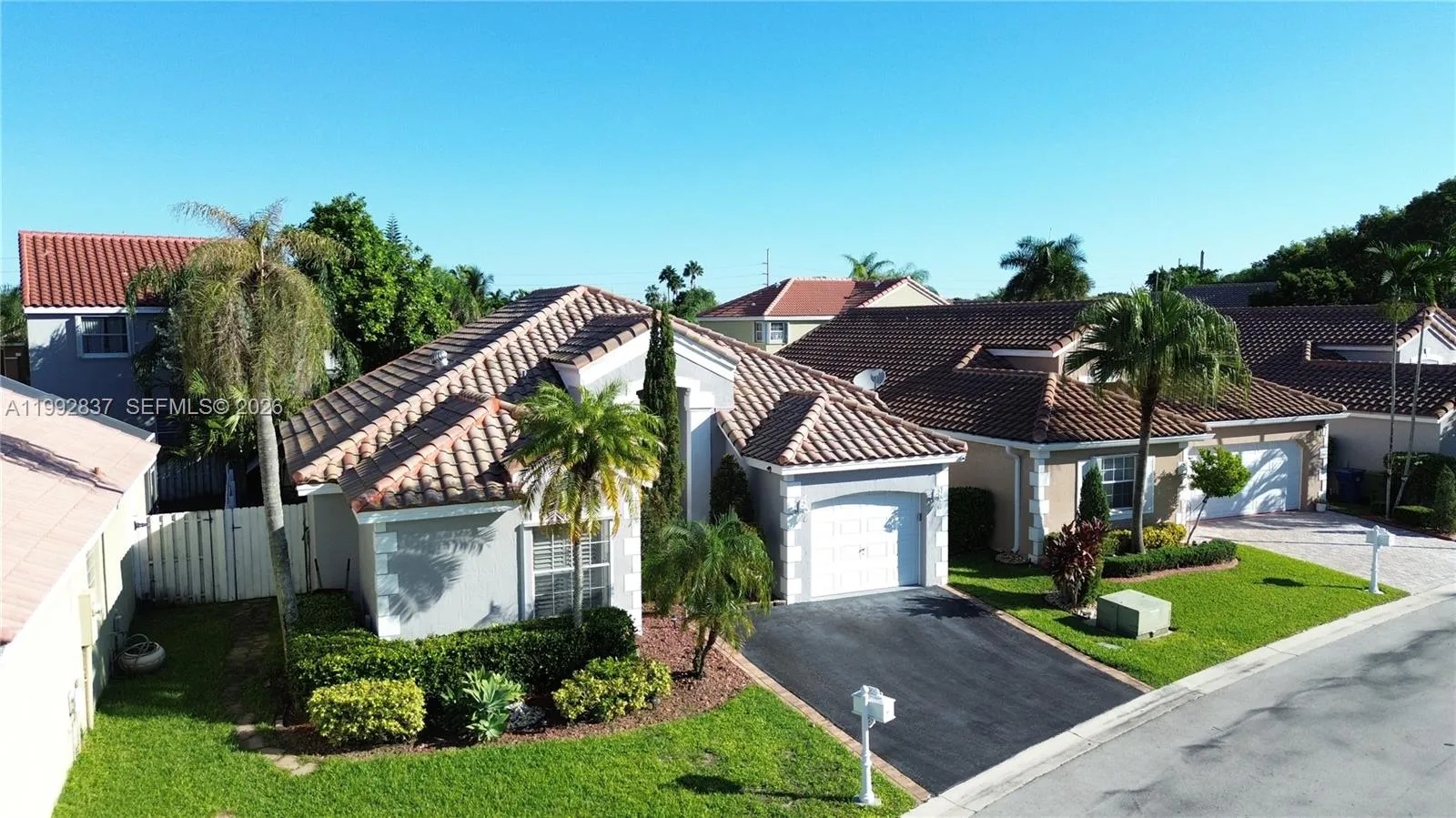 366 Bedford Ave, Weston, Florida 33326, Weston, Florida 33326, 3 Bedrooms Bedrooms, ,2 BathroomsBathrooms,Residential Lease,For Rent,366 Bedford Ave, Weston, Florida 33326,A11992837