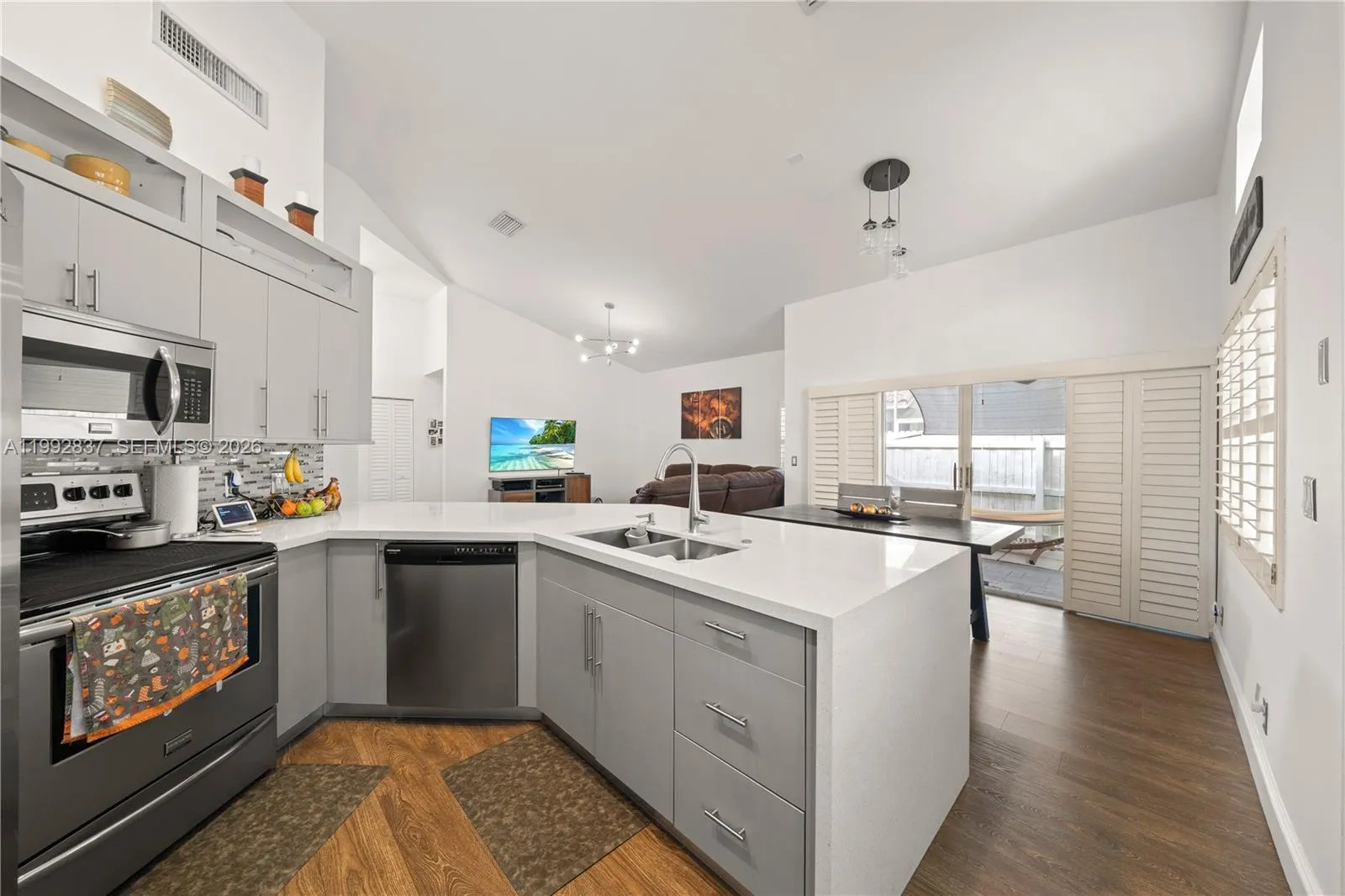 366 Bedford Ave, Weston, Florida 33326, Weston, Florida 33326, 3 Bedrooms Bedrooms, ,2 BathroomsBathrooms,Residential Lease,For Rent,366 Bedford Ave, Weston, Florida 33326,A11992837