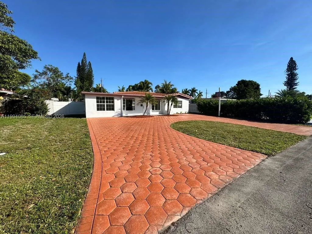 1401 Nw 45th St 1401, Fort Lauderdale, Florida 333, Fort Lauderdale, Florida 33309, 3 Bedrooms Bedrooms, ,2 BathroomsBathrooms,Residential Lease,For Rent,1401 Nw 45th St 1401, Fort Lauderdale, Florida 333,A11994085