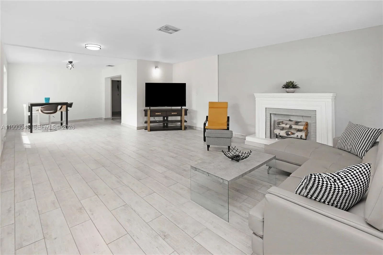 1510 Hayes St 0, Hollywood, Florida 33020, Hollywood, Florida 33020, 3 Bedrooms Bedrooms, ,2 BathroomsBathrooms,Residential Lease,For Rent,1510 Hayes St 0, Hollywood, Florida 33020,A11993945