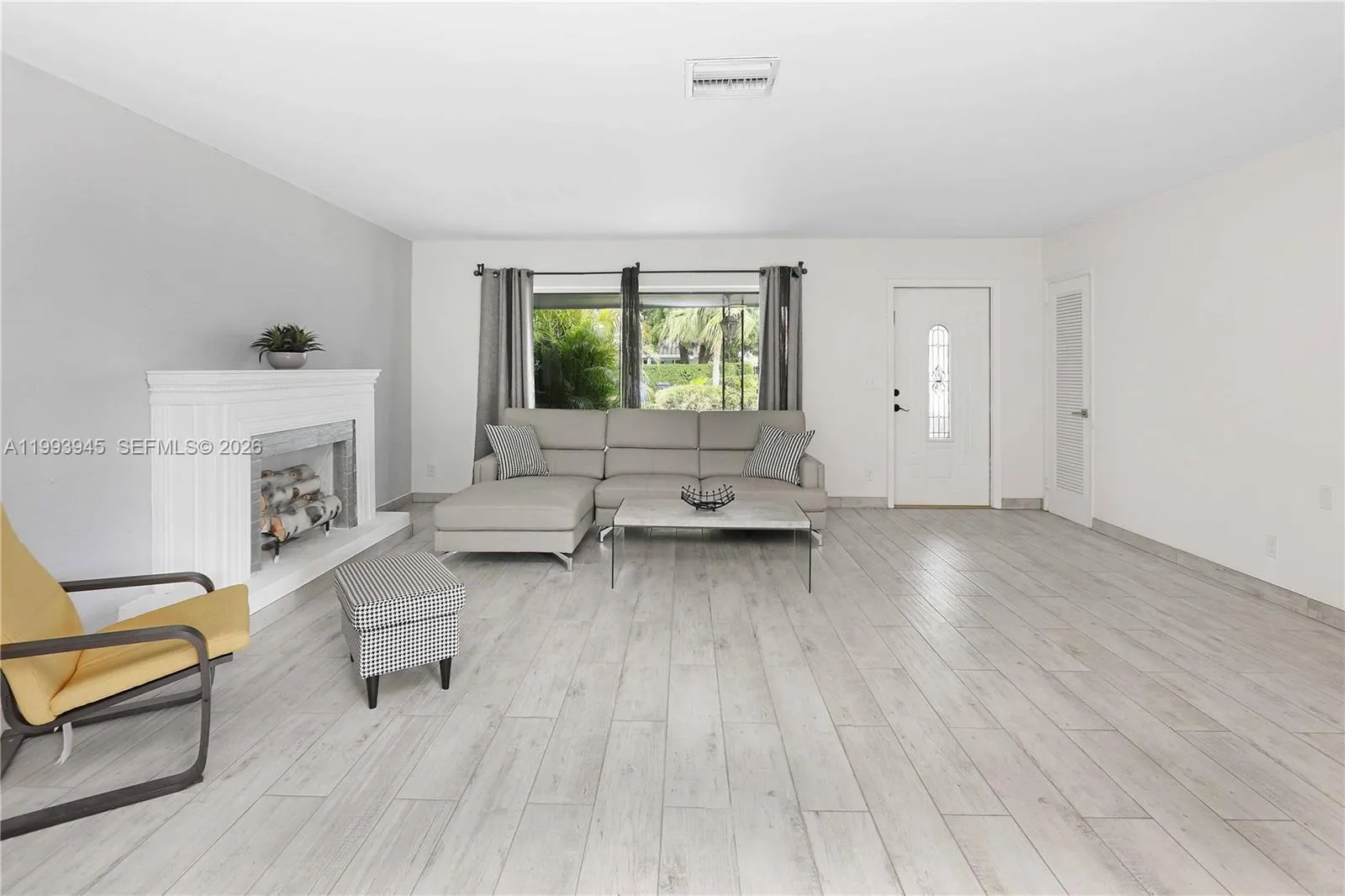1510 Hayes St 0, Hollywood, Florida 33020, Hollywood, Florida 33020, 3 Bedrooms Bedrooms, ,2 BathroomsBathrooms,Residential Lease,For Rent,1510 Hayes St 0, Hollywood, Florida 33020,A11993945