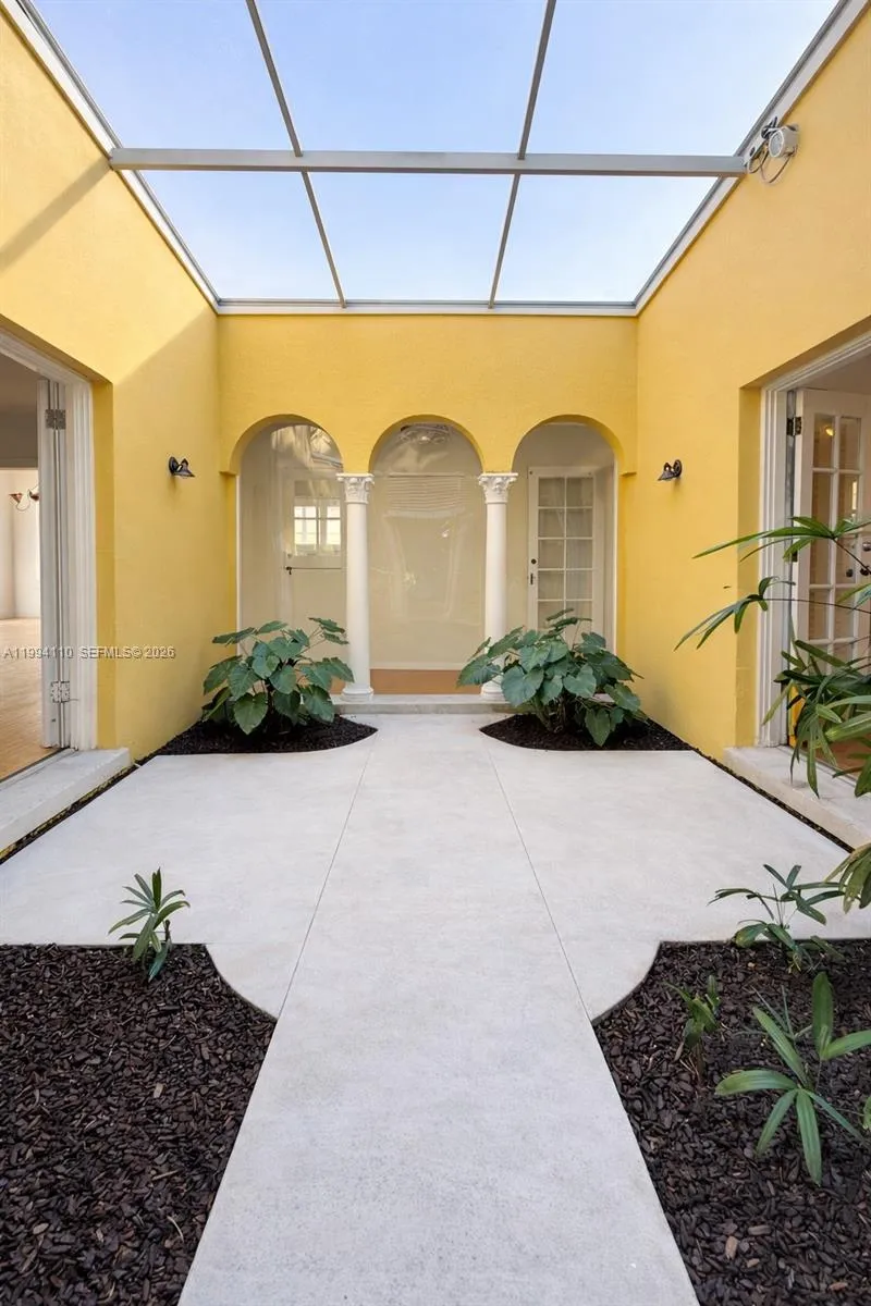 1306 Madrid St, Coral Gables, Florida 33134, Coral Gables, Florida 33134, 3 Bedrooms Bedrooms, ,2 BathroomsBathrooms,Residential Lease,For Rent,1306 Madrid St, Coral Gables, Florida 33134,A11994110