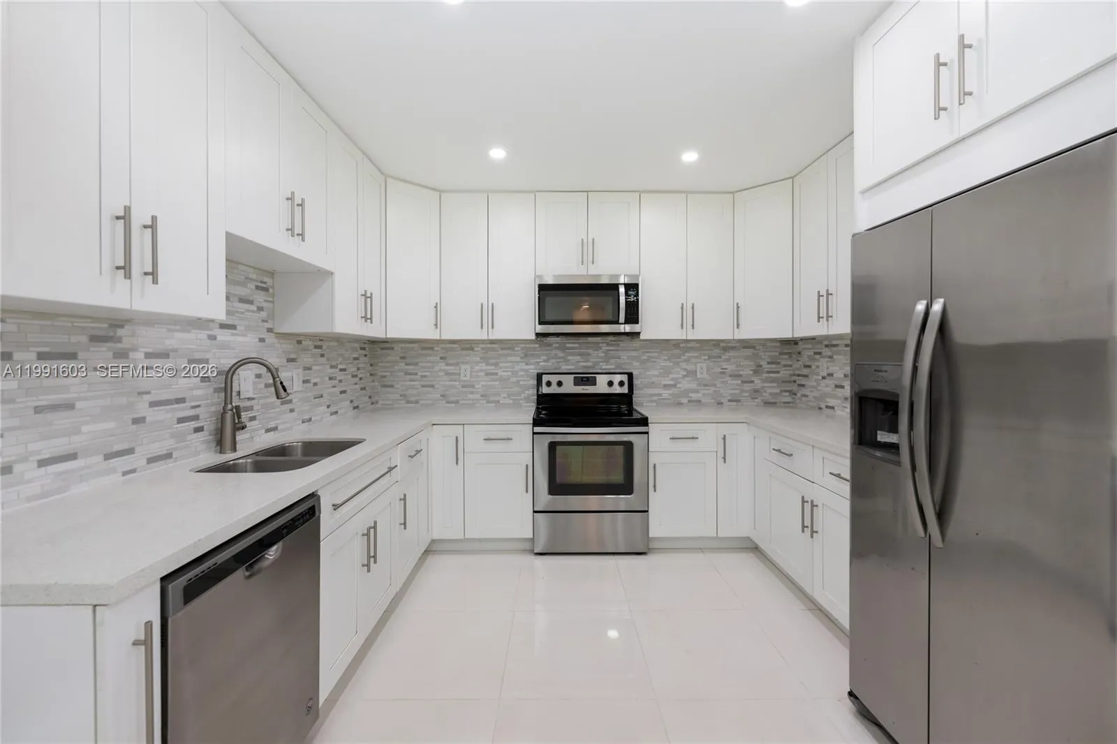 5727 Harrison St, Hollywood, Florida 33023, Hollywood, Florida 33023, 3 Bedrooms Bedrooms, ,2 BathroomsBathrooms,Residential Lease,For Rent,5727 Harrison St, Hollywood, Florida 33023,A11991603