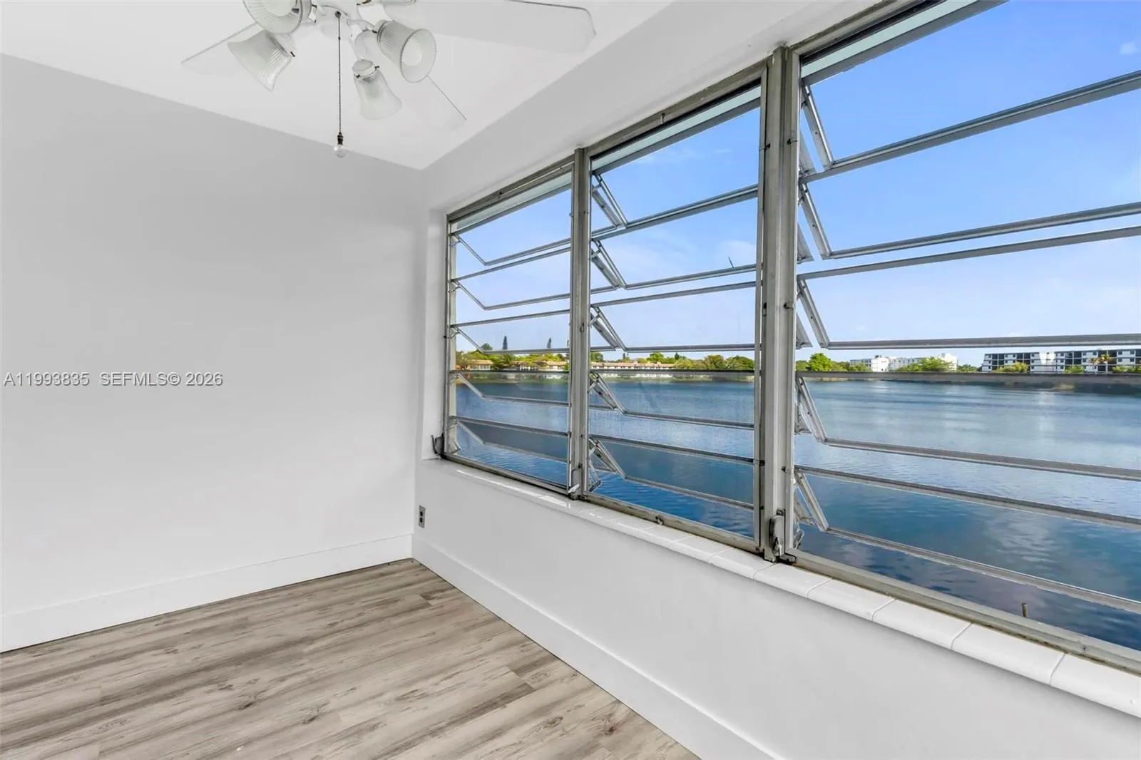 285 Ne 191st St 2925, Miami, Florida 33179, Miami, Florida 33179, 2 Bedrooms Bedrooms, ,2 BathroomsBathrooms,Residential Lease,For Rent,285 Ne 191st St 2925, Miami, Florida 33179,A11993835