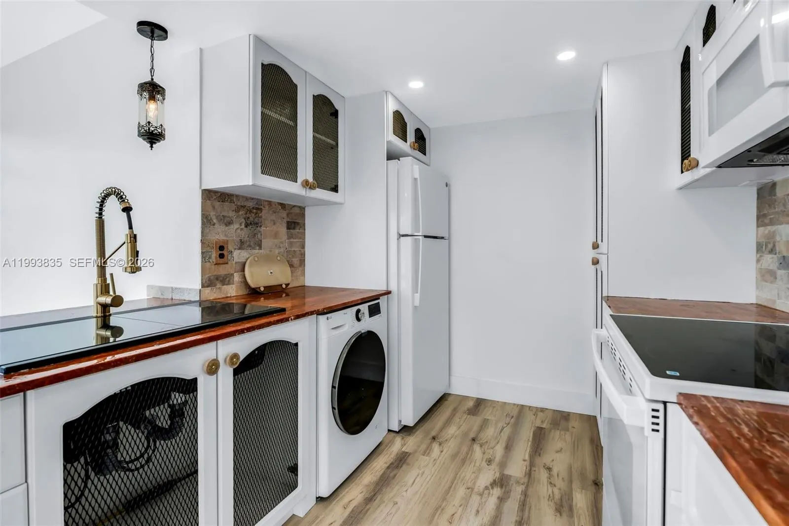 285 Ne 191st St 2925, Miami, Florida 33179, Miami, Florida 33179, 2 Bedrooms Bedrooms, ,2 BathroomsBathrooms,Residential Lease,For Rent,285 Ne 191st St 2925, Miami, Florida 33179,A11993835