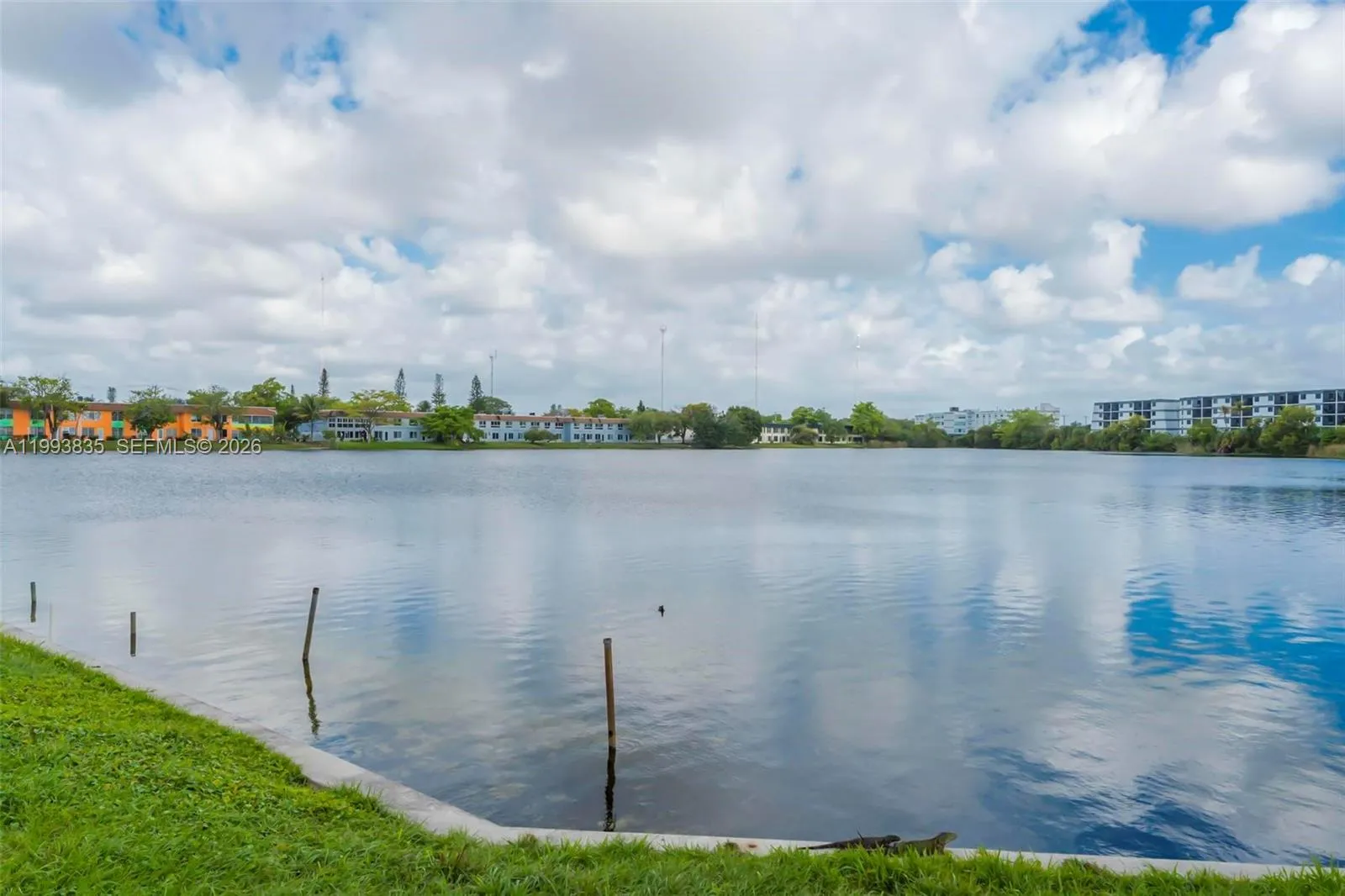 285 Ne 191st St 2925, Miami, Florida 33179, Miami, Florida 33179, 2 Bedrooms Bedrooms, ,2 BathroomsBathrooms,Residential Lease,For Rent,285 Ne 191st St 2925, Miami, Florida 33179,A11993835