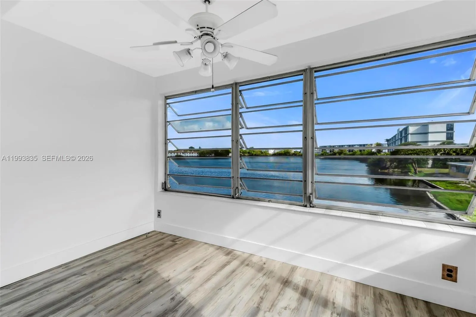 285 Ne 191st St 2925, Miami, Florida 33179, Miami, Florida 33179, 2 Bedrooms Bedrooms, ,2 BathroomsBathrooms,Residential Lease,For Rent,285 Ne 191st St 2925, Miami, Florida 33179,A11993835