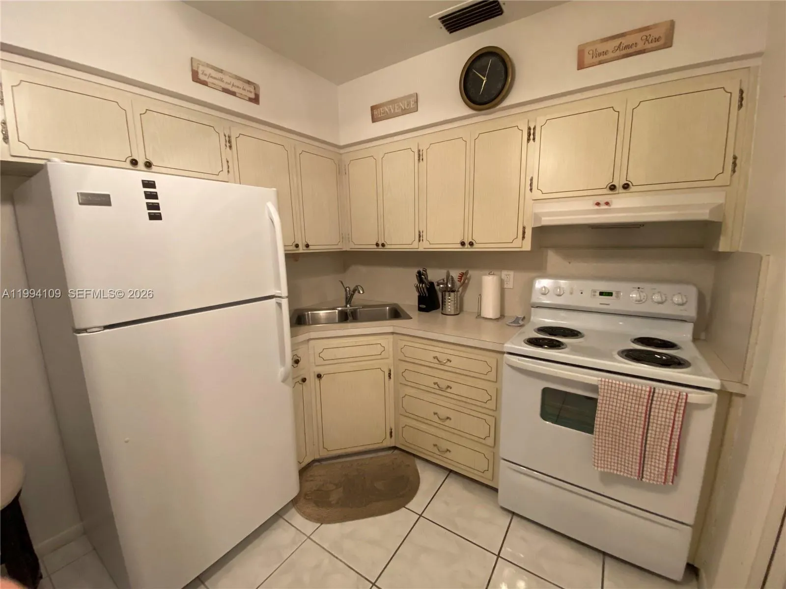 1050 Atlantic Shores Blvd 204, Hallandale Beach, F, Hallandale Beach, Florida 33009, 1 Bedroom Bedrooms, ,1 BathroomBathrooms,Residential Lease,For Rent,1050 Atlantic Shores Blvd 204, Hallandale Beach, F,A11994109