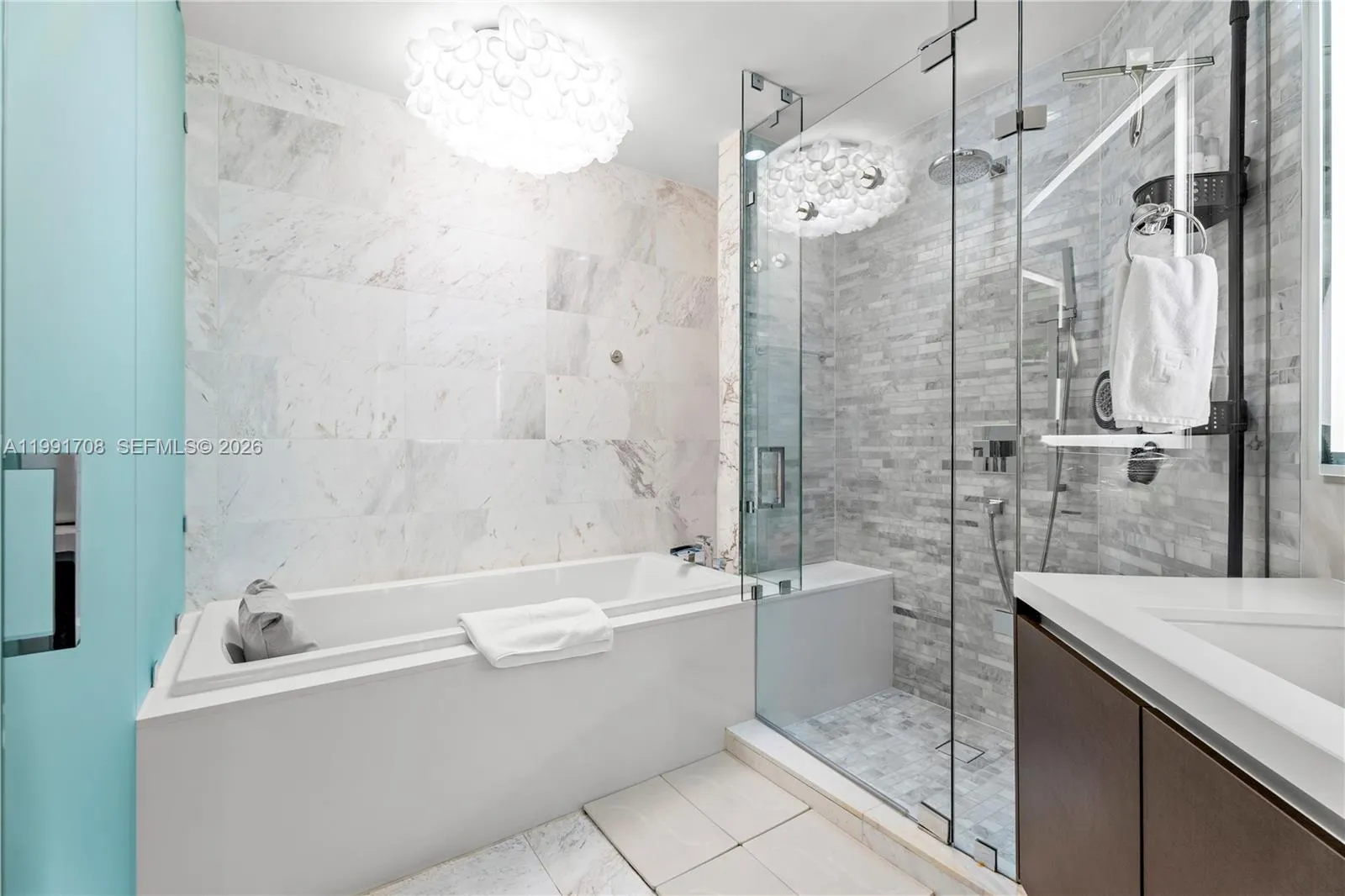 851 Ne 1 Ave 4307, Miami, Florida 33132, Miami, Florida 33132, 2 Bedrooms Bedrooms, ,3 BathroomsBathrooms,Residential Lease,For Rent,851 Ne 1 Ave 4307, Miami, Florida 33132,A11991708