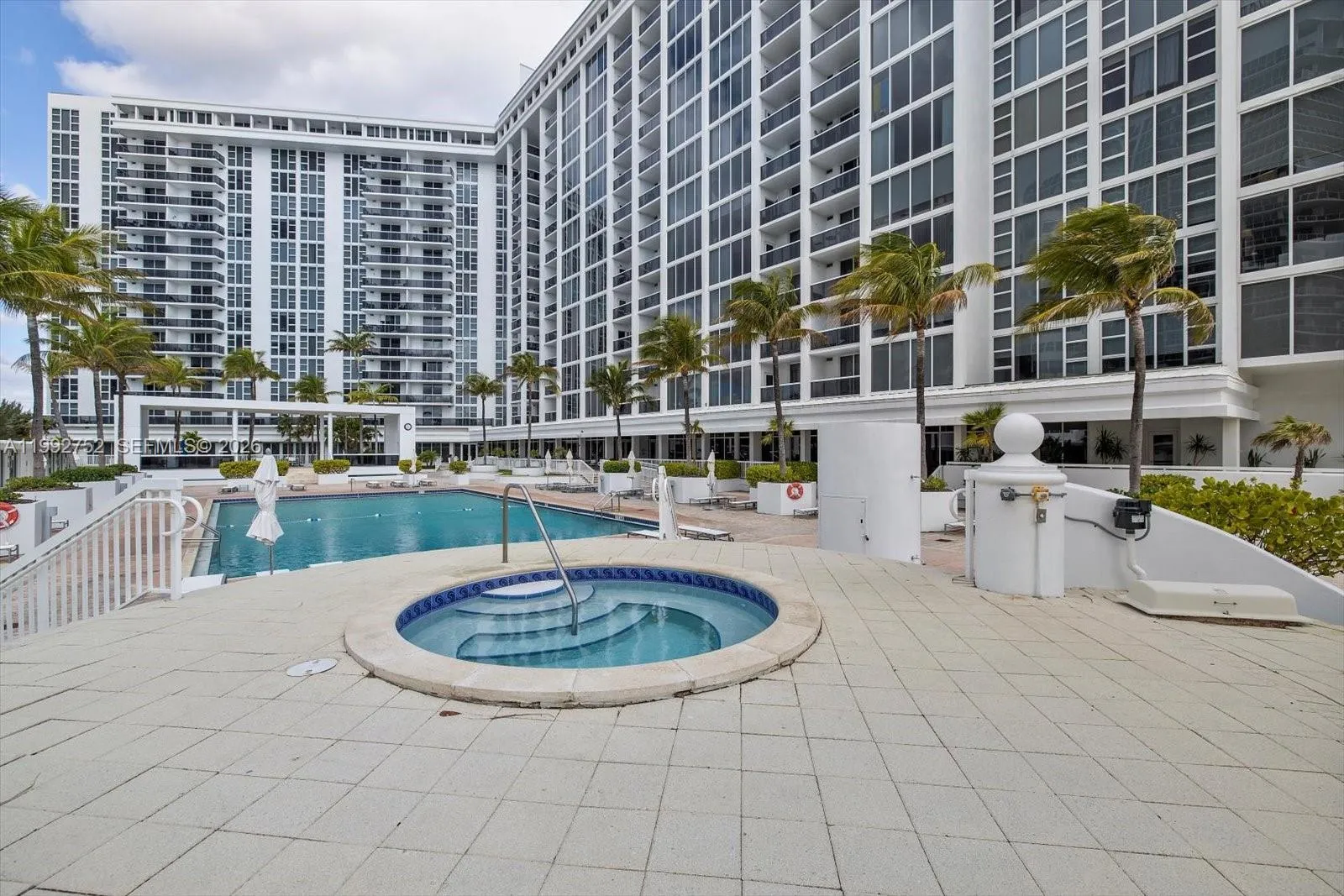 10275 Collins Ave 1107, Bal Harbour, Florida 33154, Bal Harbour, Florida 33154, 1 Bedroom Bedrooms, ,1 BathroomBathrooms,Residential Lease,For Rent,10275 Collins Ave 1107, Bal Harbour, Florida 33154,A11992752