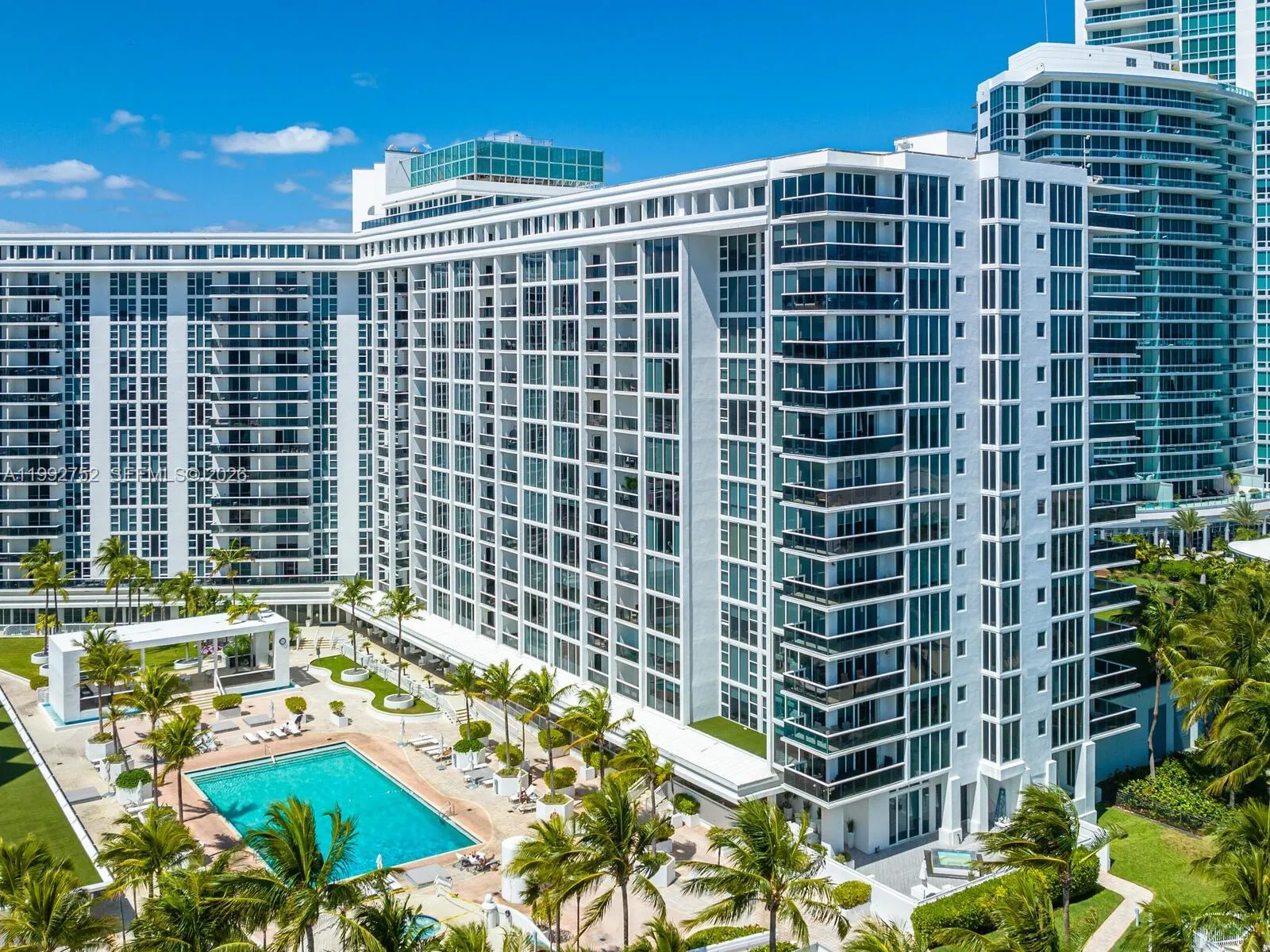 10275 Collins Ave 1107, Bal Harbour, Florida 33154, Bal Harbour, Florida 33154, 1 Bedroom Bedrooms, ,1 BathroomBathrooms,Residential Lease,For Rent,10275 Collins Ave 1107, Bal Harbour, Florida 33154,A11992752