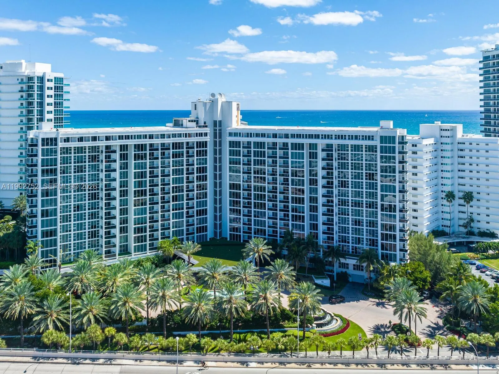 10275 Collins Ave 1107, Bal Harbour, Florida 33154, Bal Harbour, Florida 33154, 1 Bedroom Bedrooms, ,1 BathroomBathrooms,Residential Lease,For Rent,10275 Collins Ave 1107, Bal Harbour, Florida 33154,A11992752