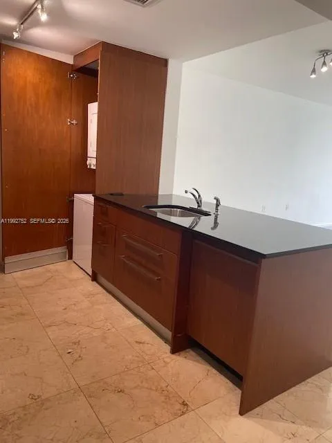 10275 Collins Ave 1107, Bal Harbour, Florida 33154, Bal Harbour, Florida 33154, 1 Bedroom Bedrooms, ,1 BathroomBathrooms,Residential Lease,For Rent,10275 Collins Ave 1107, Bal Harbour, Florida 33154,A11992752