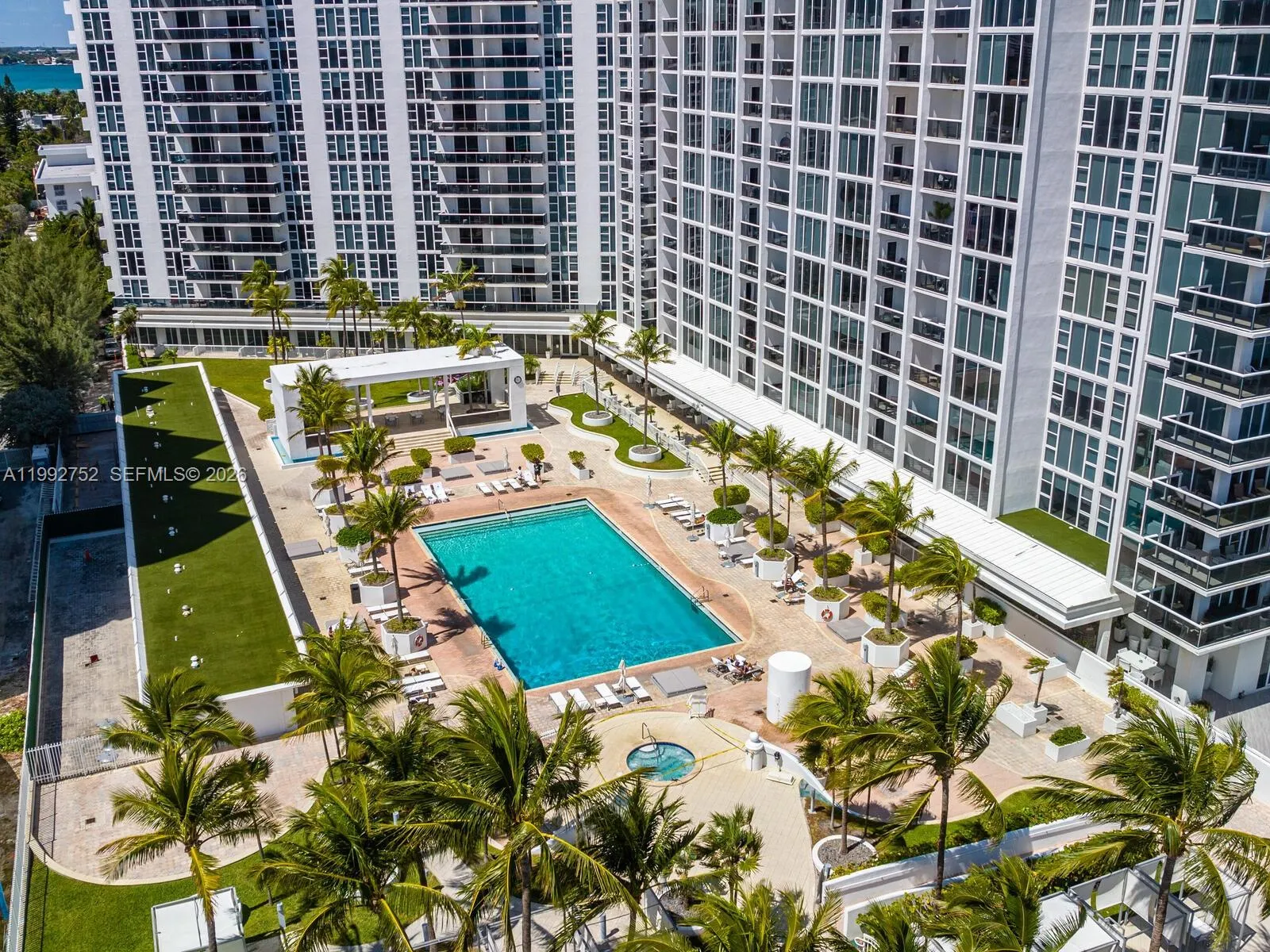 10275 Collins Ave 1107, Bal Harbour, Florida 33154, Bal Harbour, Florida 33154, 1 Bedroom Bedrooms, ,1 BathroomBathrooms,Residential Lease,For Rent,10275 Collins Ave 1107, Bal Harbour, Florida 33154,A11992752