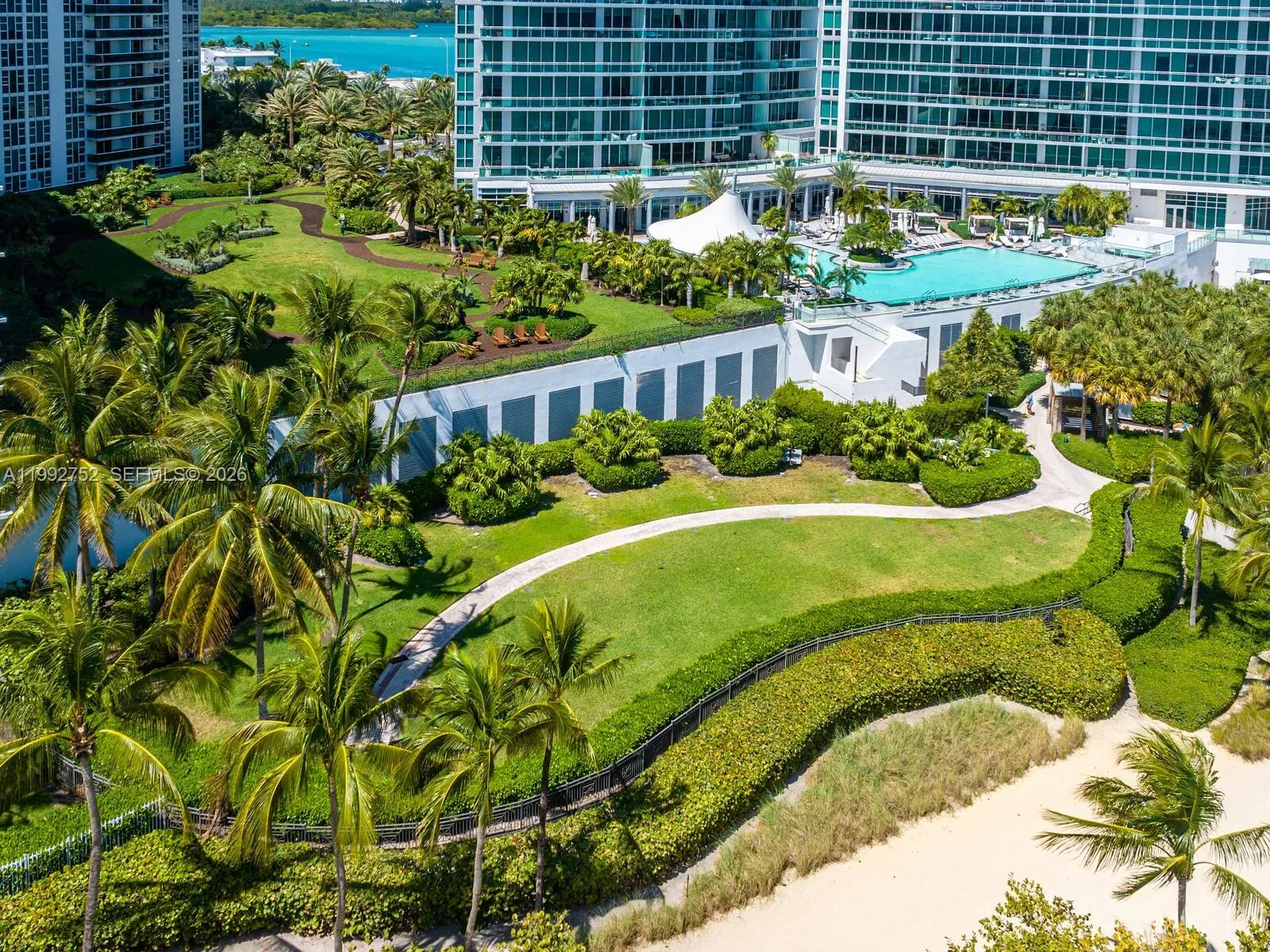 10275 Collins Ave 1107, Bal Harbour, Florida 33154, Bal Harbour, Florida 33154, 1 Bedroom Bedrooms, ,1 BathroomBathrooms,Residential Lease,For Rent,10275 Collins Ave 1107, Bal Harbour, Florida 33154,A11992752