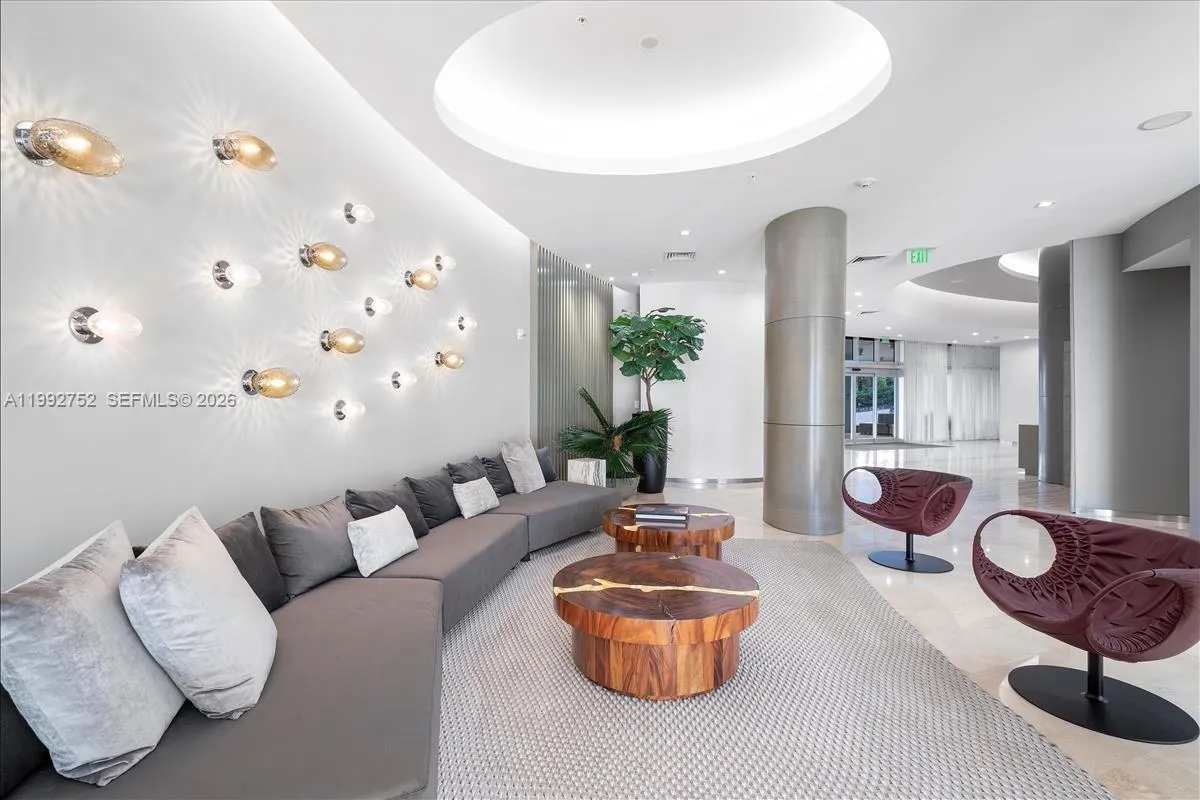 10275 Collins Ave 1107, Bal Harbour, Florida 33154, Bal Harbour, Florida 33154, 1 Bedroom Bedrooms, ,1 BathroomBathrooms,Residential Lease,For Rent,10275 Collins Ave 1107, Bal Harbour, Florida 33154,A11992752