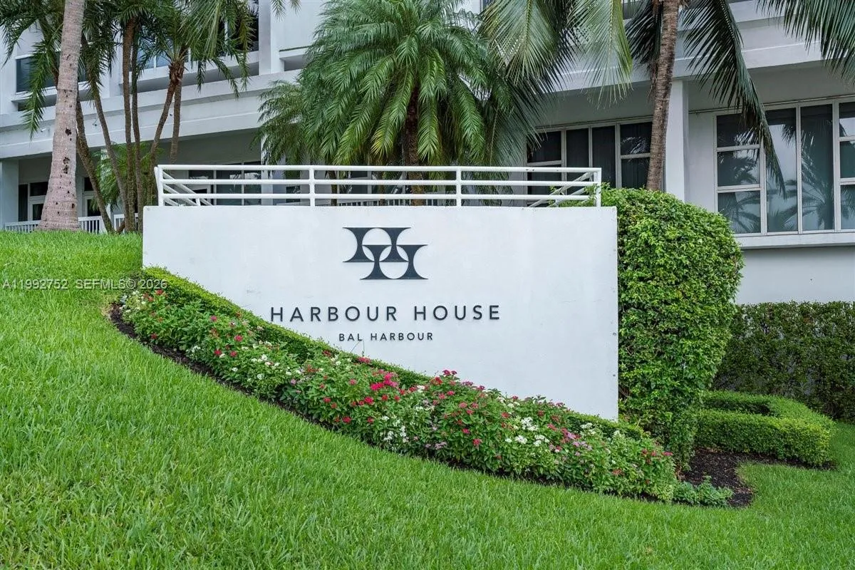 10275 Collins Ave 1107, Bal Harbour, Florida 33154, Bal Harbour, Florida 33154, 1 Bedroom Bedrooms, ,1 BathroomBathrooms,Residential Lease,For Rent,10275 Collins Ave 1107, Bal Harbour, Florida 33154,A11992752