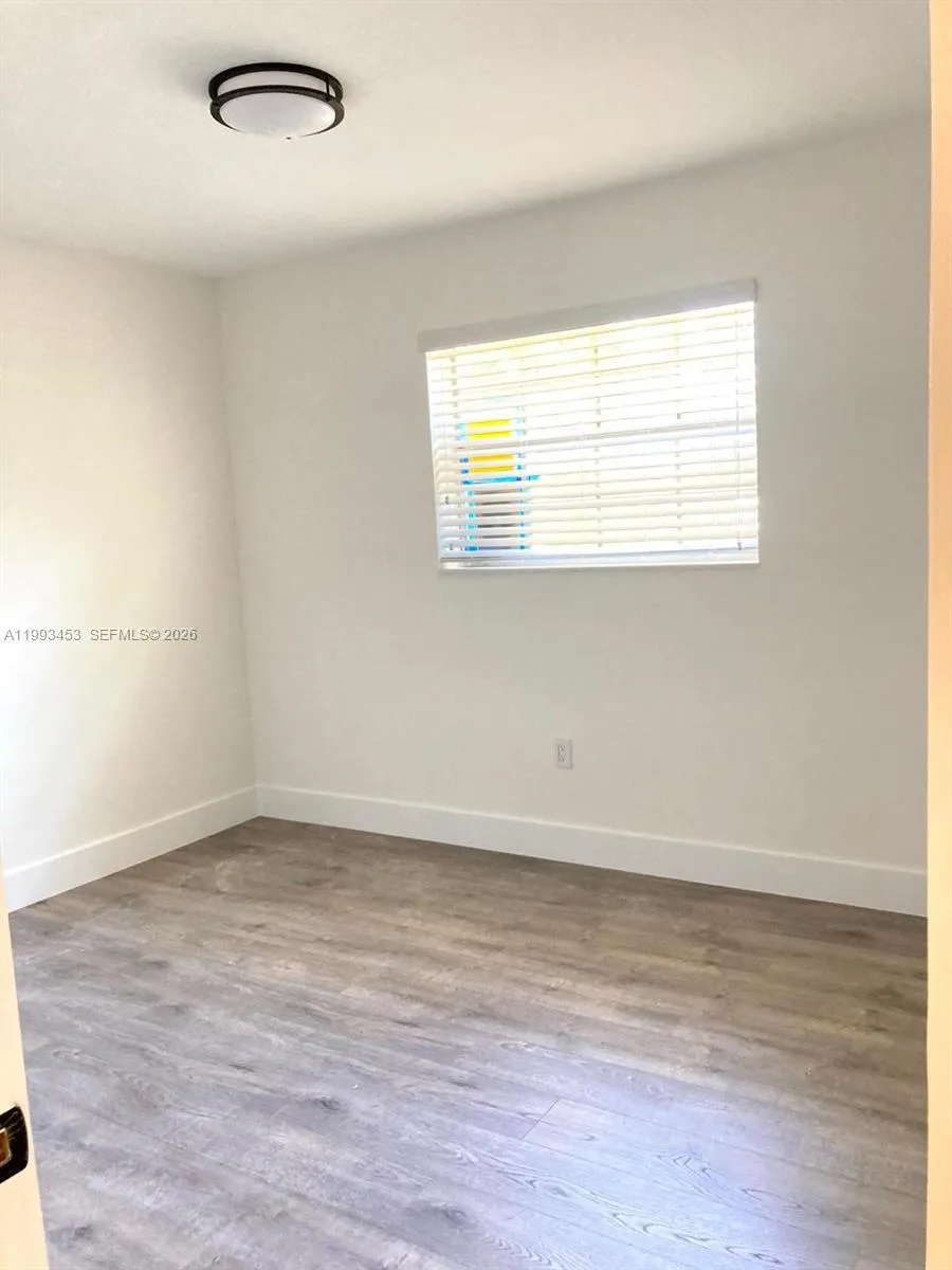 1002 Ne 119th St F, Biscayne Park, Florida 33161, Biscayne Park, Florida 33161, 2 Bedrooms Bedrooms, ,1 BathroomBathrooms,Residential Lease,For Rent,1002 Ne 119th St F, Biscayne Park, Florida 33161,A11993453