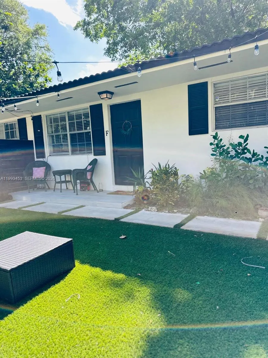 1002 Ne 119th St F, Biscayne Park, Florida 33161, Biscayne Park, Florida 33161, 2 Bedrooms Bedrooms, ,1 BathroomBathrooms,Residential Lease,For Rent,1002 Ne 119th St F, Biscayne Park, Florida 33161,A11993453