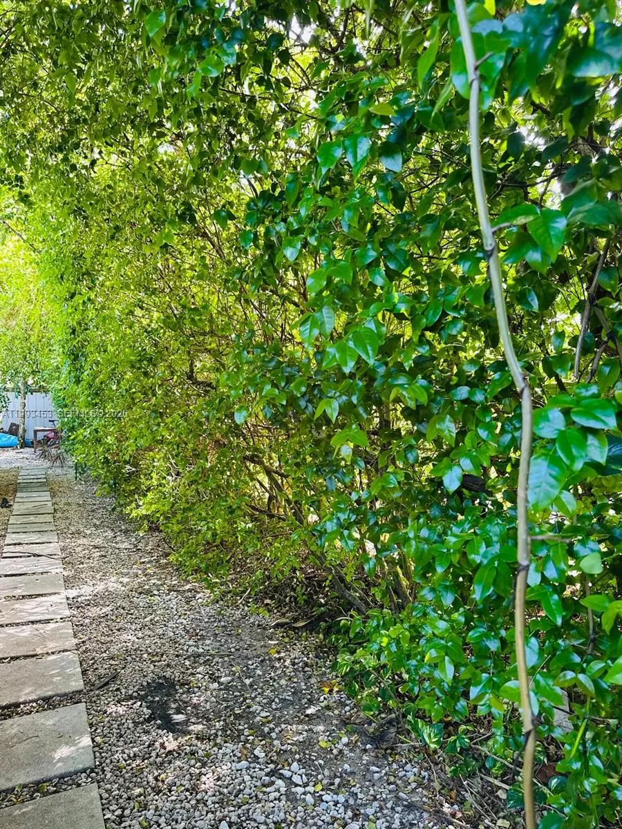 1002 Ne 119th St F, Biscayne Park, Florida 33161, Biscayne Park, Florida 33161, 2 Bedrooms Bedrooms, ,1 BathroomBathrooms,Residential Lease,For Rent,1002 Ne 119th St F, Biscayne Park, Florida 33161,A11993453