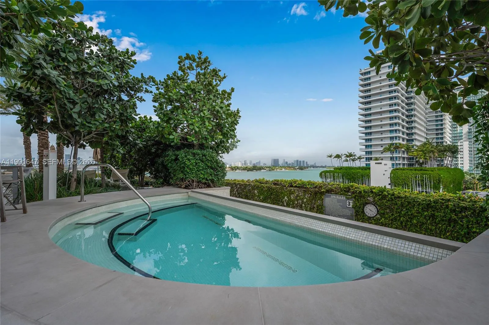 450 Alton Road 906, Miami Beach, Florida 33139, Miami Beach, Florida 33139, 2 Bedrooms Bedrooms, ,2 BathroomsBathrooms,Residential Lease,For Rent,450 Alton Road 906, Miami Beach, Florida 33139,A11991647