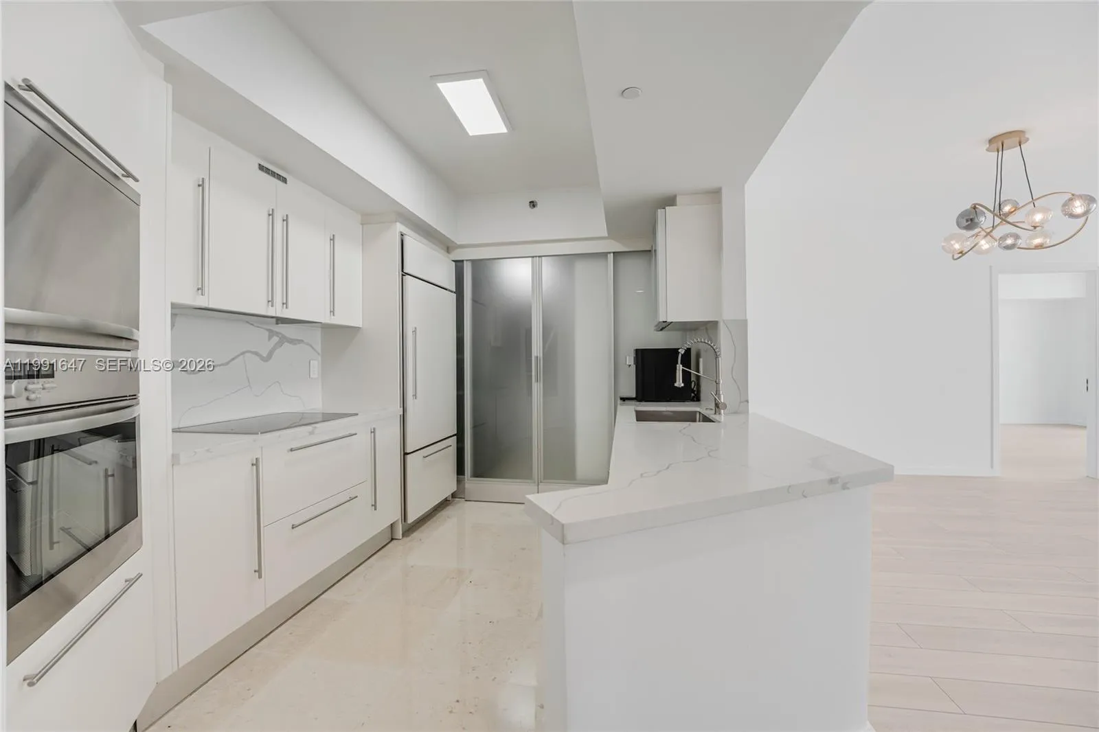 450 Alton Road 906, Miami Beach, Florida 33139, Miami Beach, Florida 33139, 2 Bedrooms Bedrooms, ,2 BathroomsBathrooms,Residential Lease,For Rent,450 Alton Road 906, Miami Beach, Florida 33139,A11991647