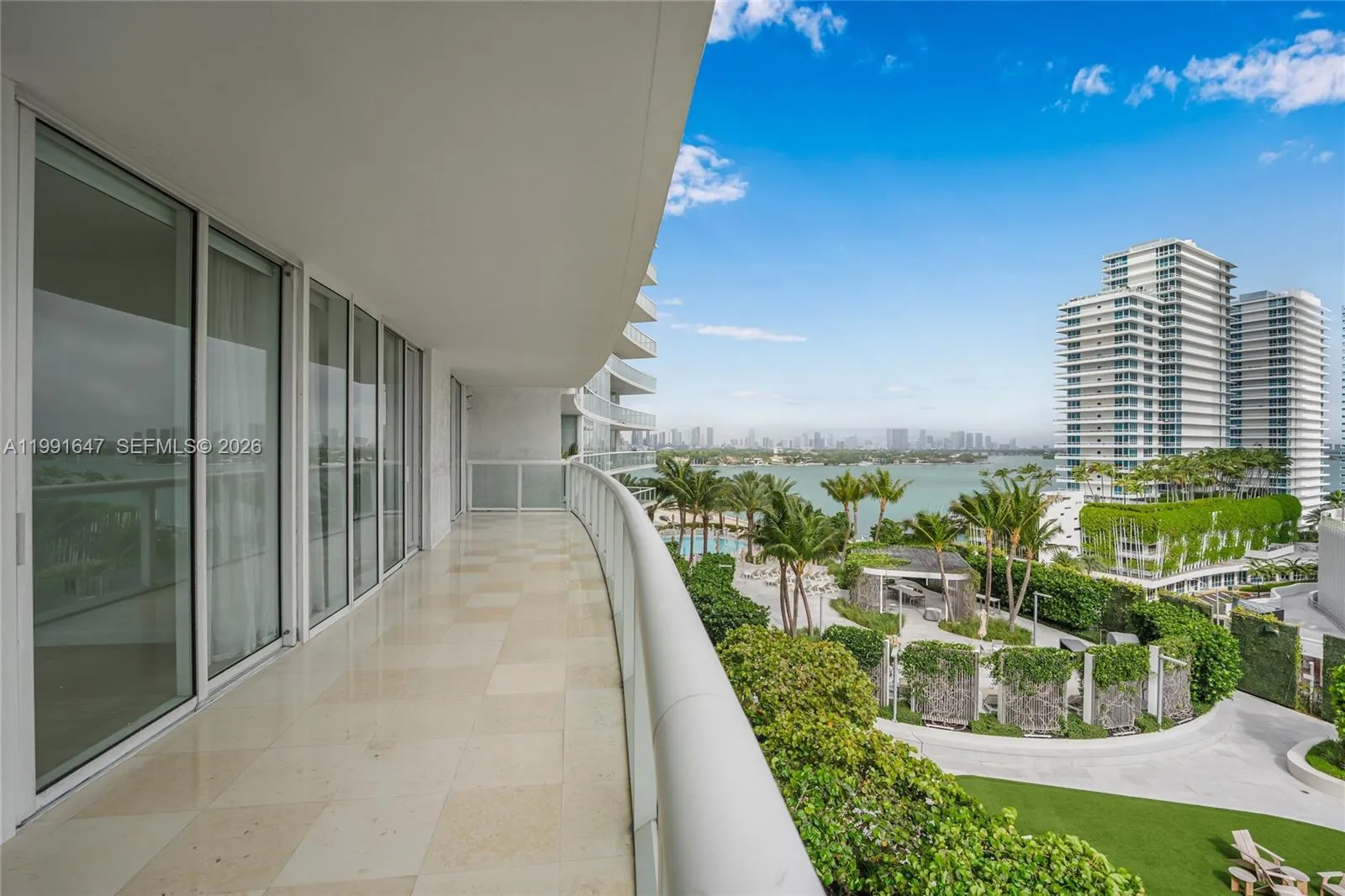 450 Alton Road 906, Miami Beach, Florida 33139, Miami Beach, Florida 33139, 2 Bedrooms Bedrooms, ,2 BathroomsBathrooms,Residential Lease,For Rent,450 Alton Road 906, Miami Beach, Florida 33139,A11991647
