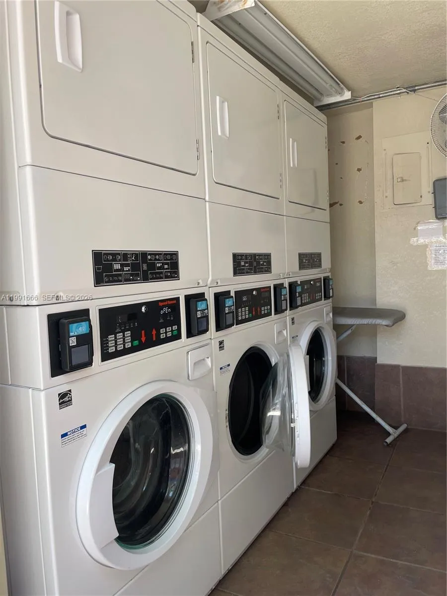 1405 Miami Rd 23, Fort Lauderdale, Florida 33316, Fort Lauderdale, Florida 33316, 1 Bedroom Bedrooms, ,1 BathroomBathrooms,Residential,For Sale,1405 Miami Rd 23, Fort Lauderdale, Florida 33316,A11991666